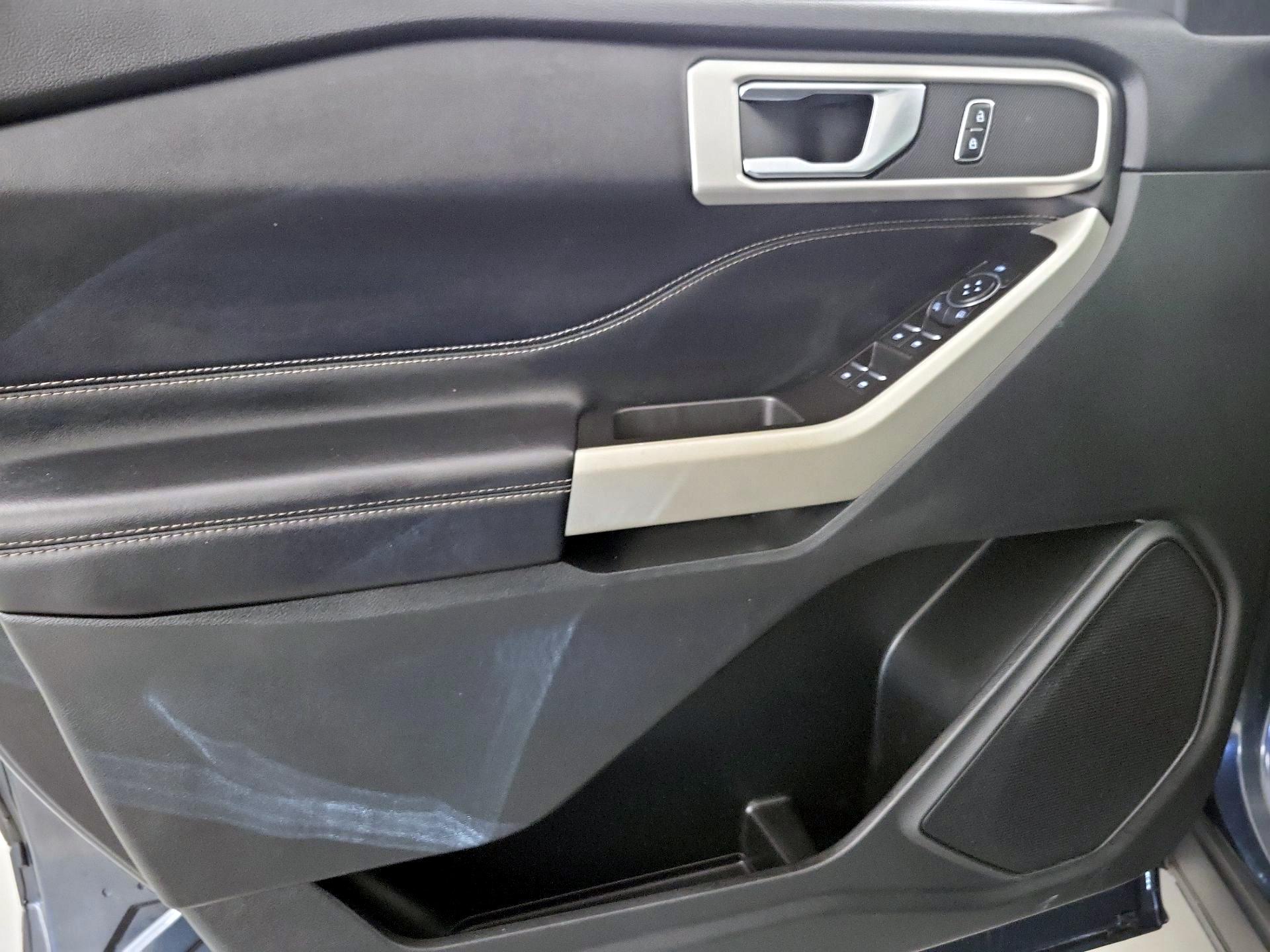Thumbnail: 2022 Ford Explorer - 12