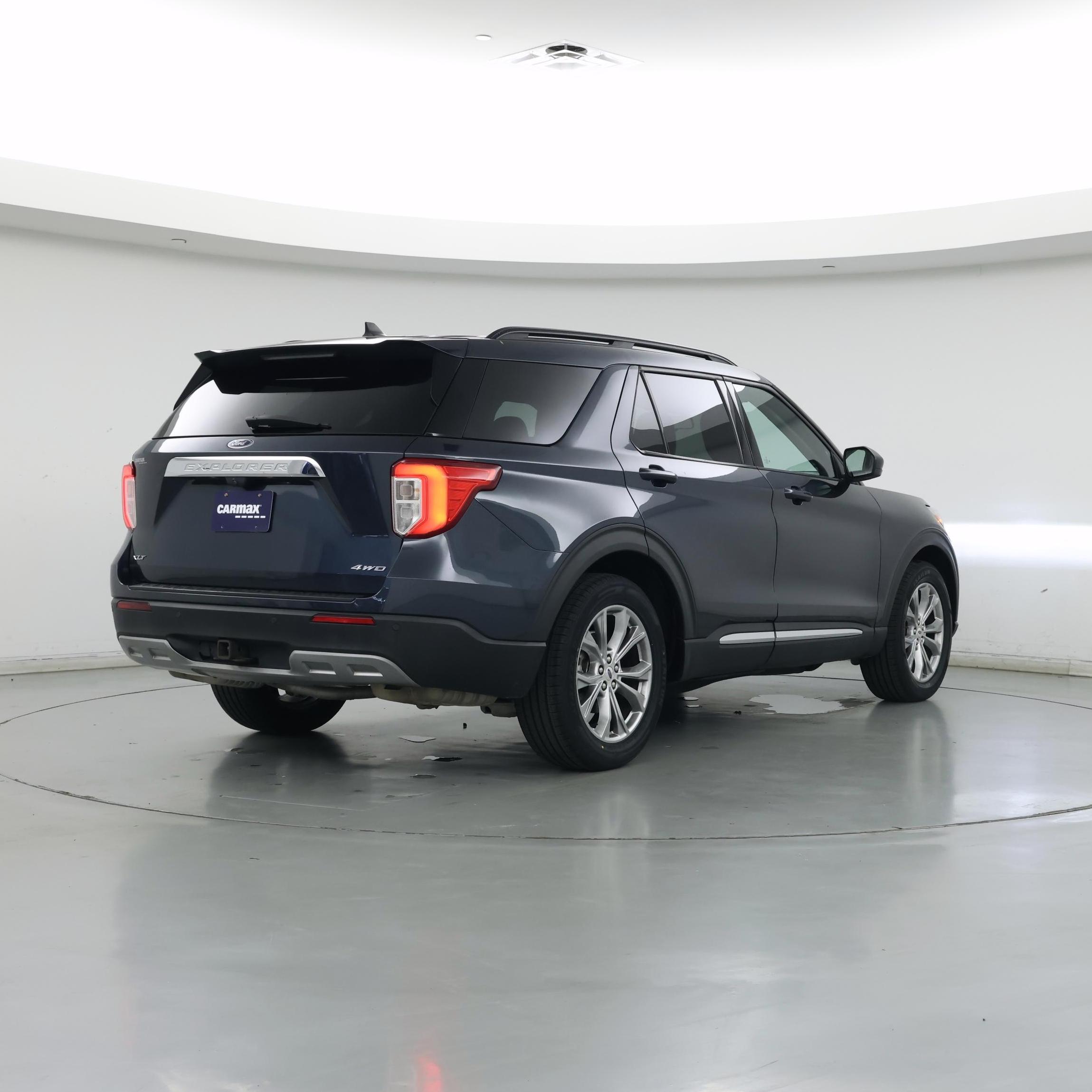 Thumbnail: 2022 Ford Explorer - 8
