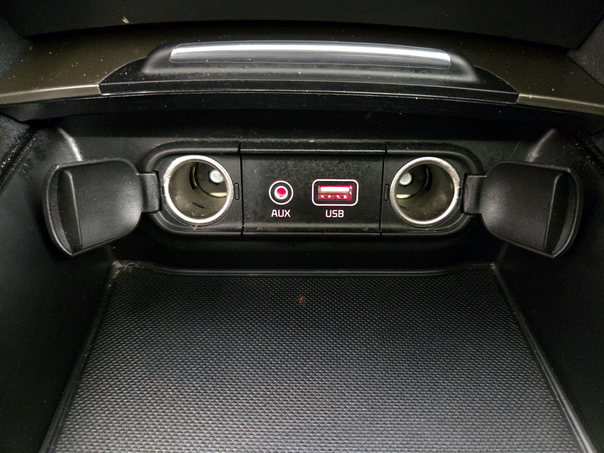Thumbnail: 2018 Kia Optima - 19