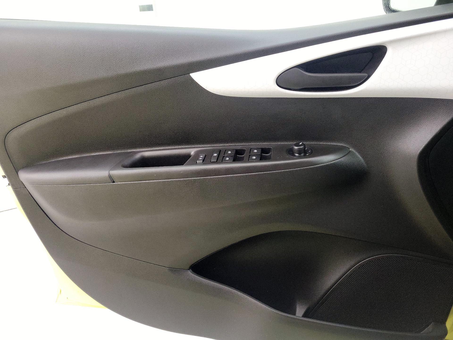 Thumbnail: 2017 Chevrolet Spark - 12