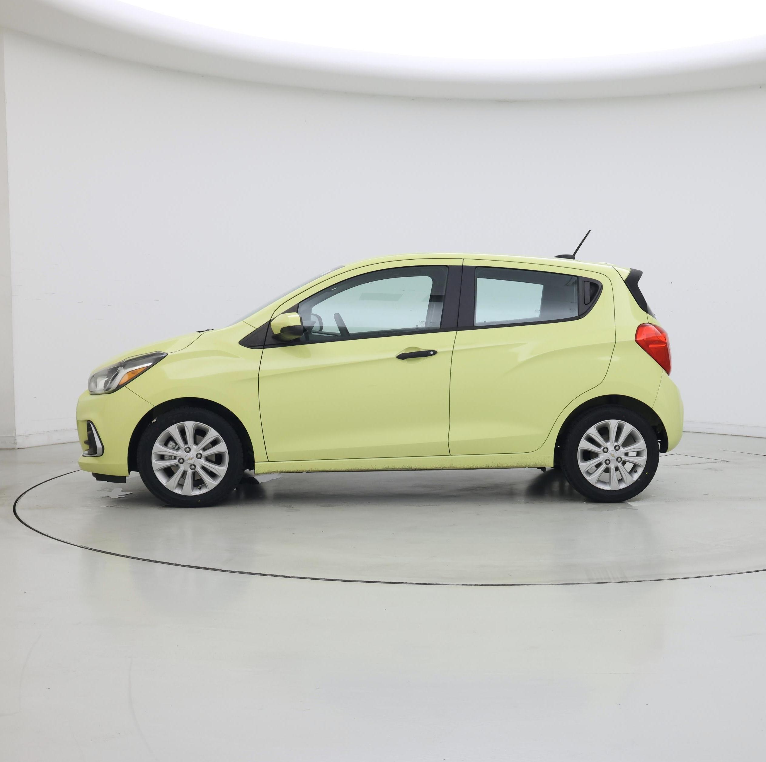 Thumbnail: 2017 Chevrolet Spark - 3