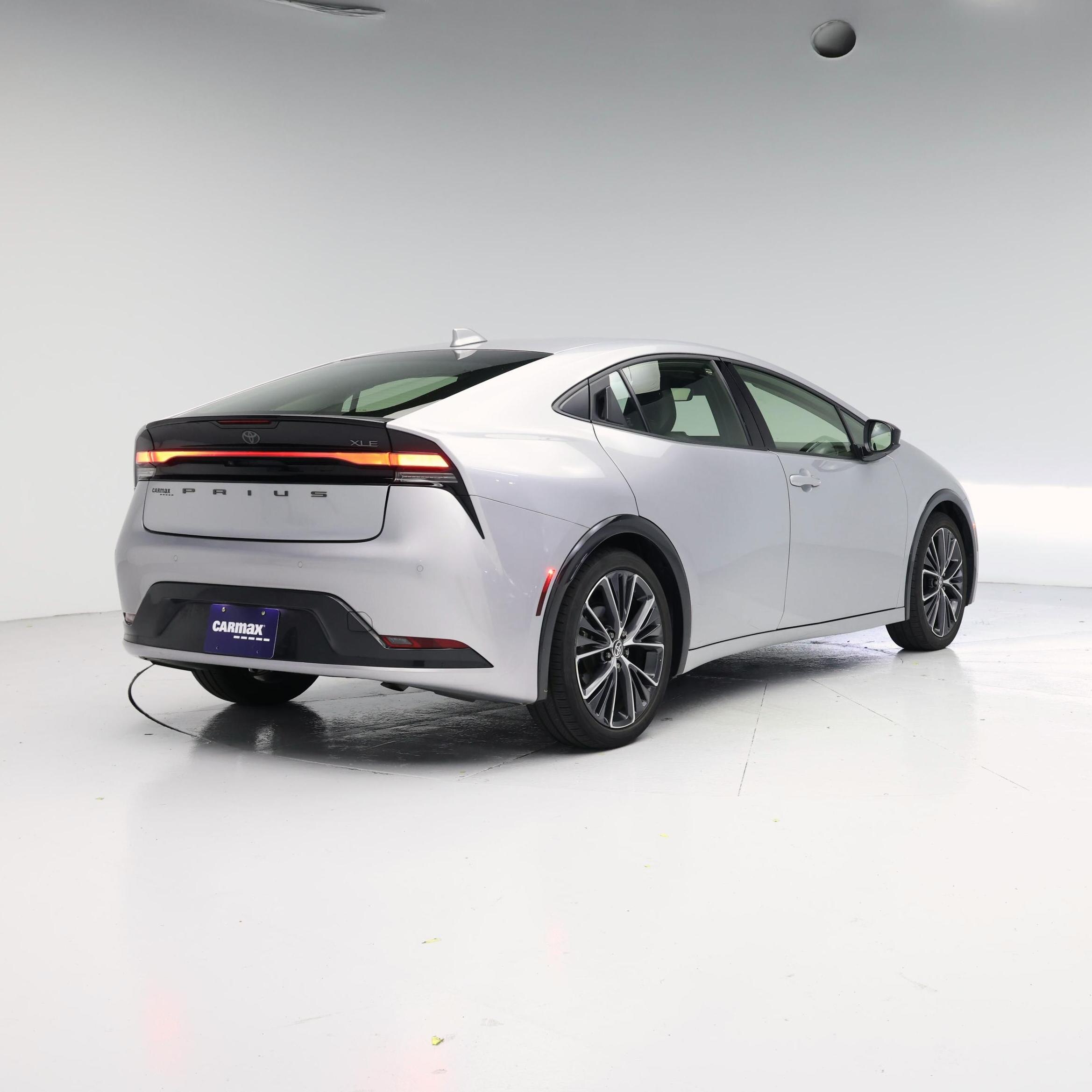Thumbnail: 2024 Toyota Prius - 8