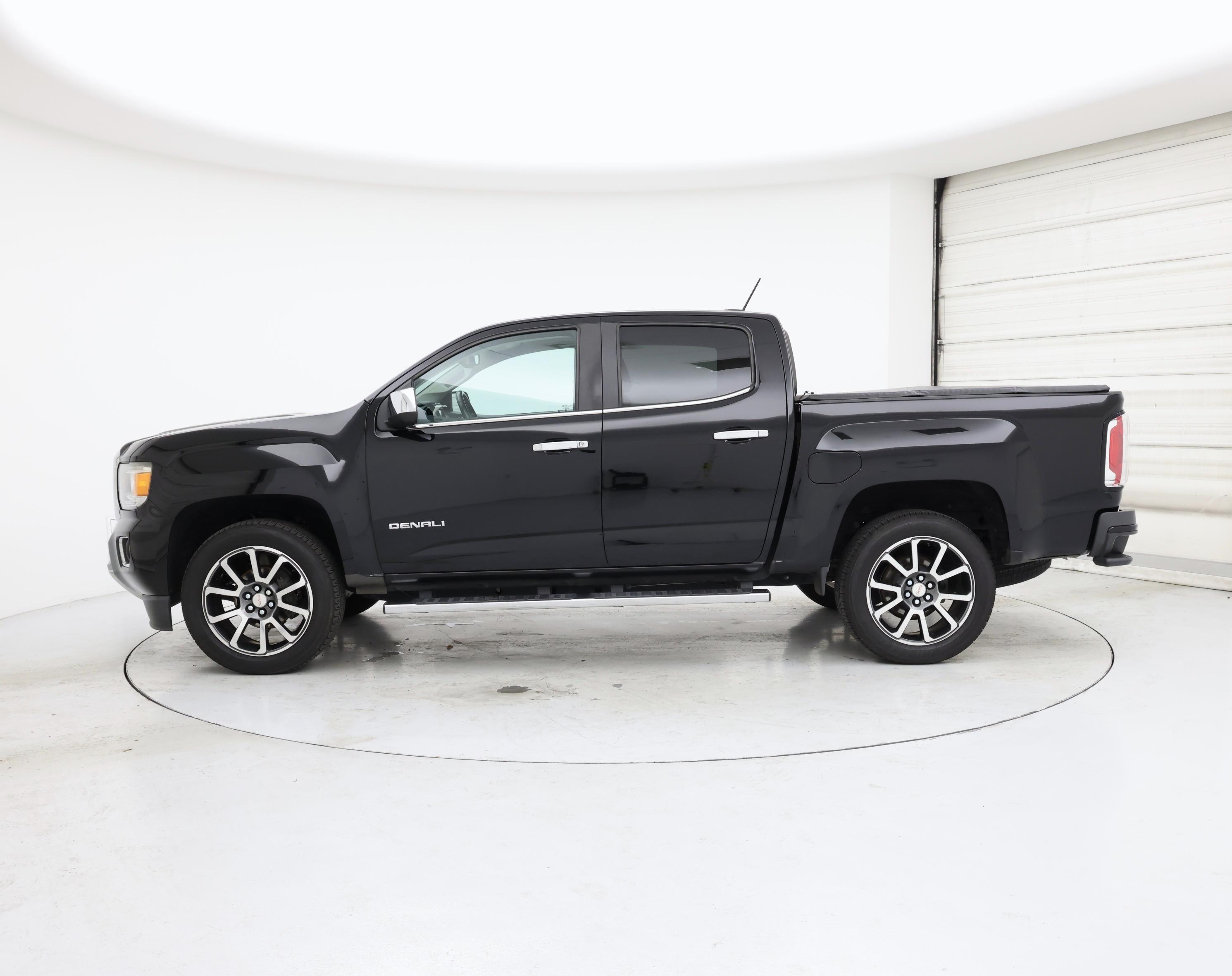 Thumbnail: 2017 GMC Canyon - 3