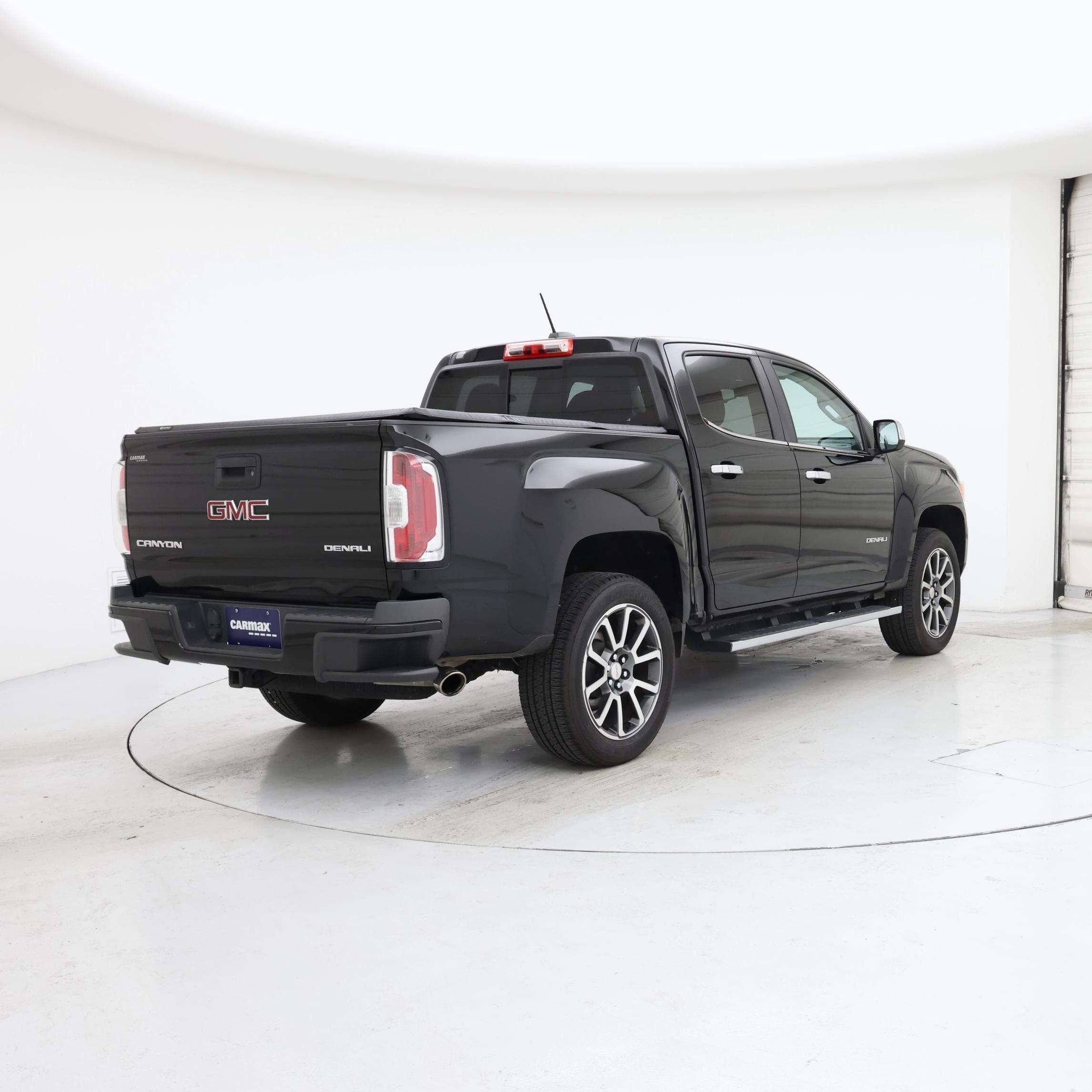 Thumbnail: 2017 GMC Canyon - 8