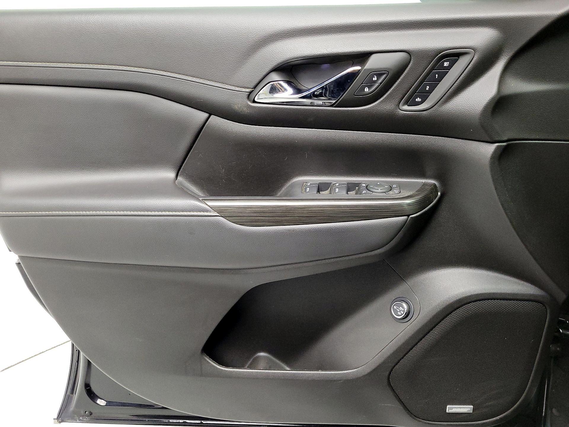 Thumbnail: 2023 GMC Acadia - 12