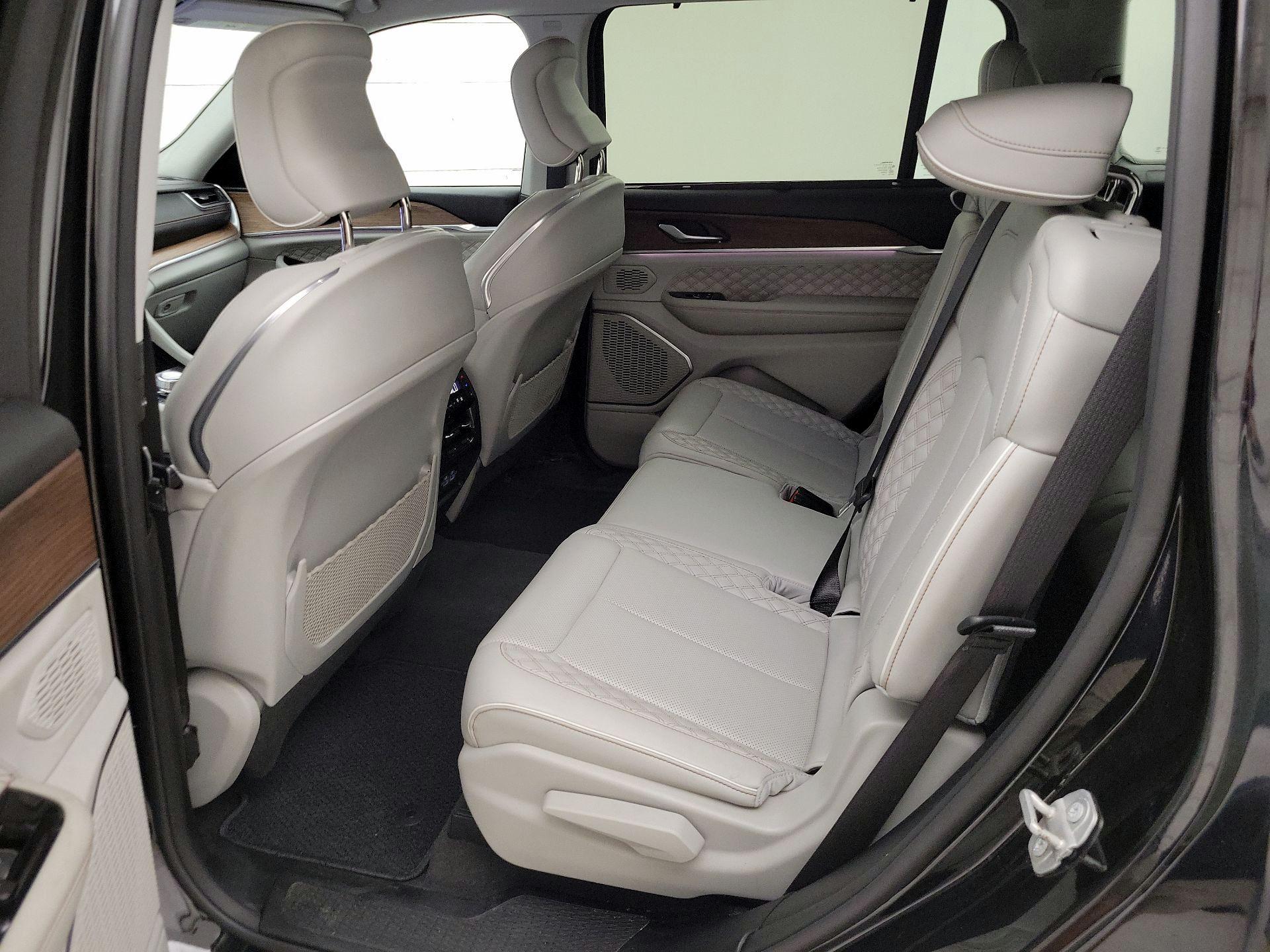 Thumbnail: 2021 Jeep Grand Cherokee L - 19