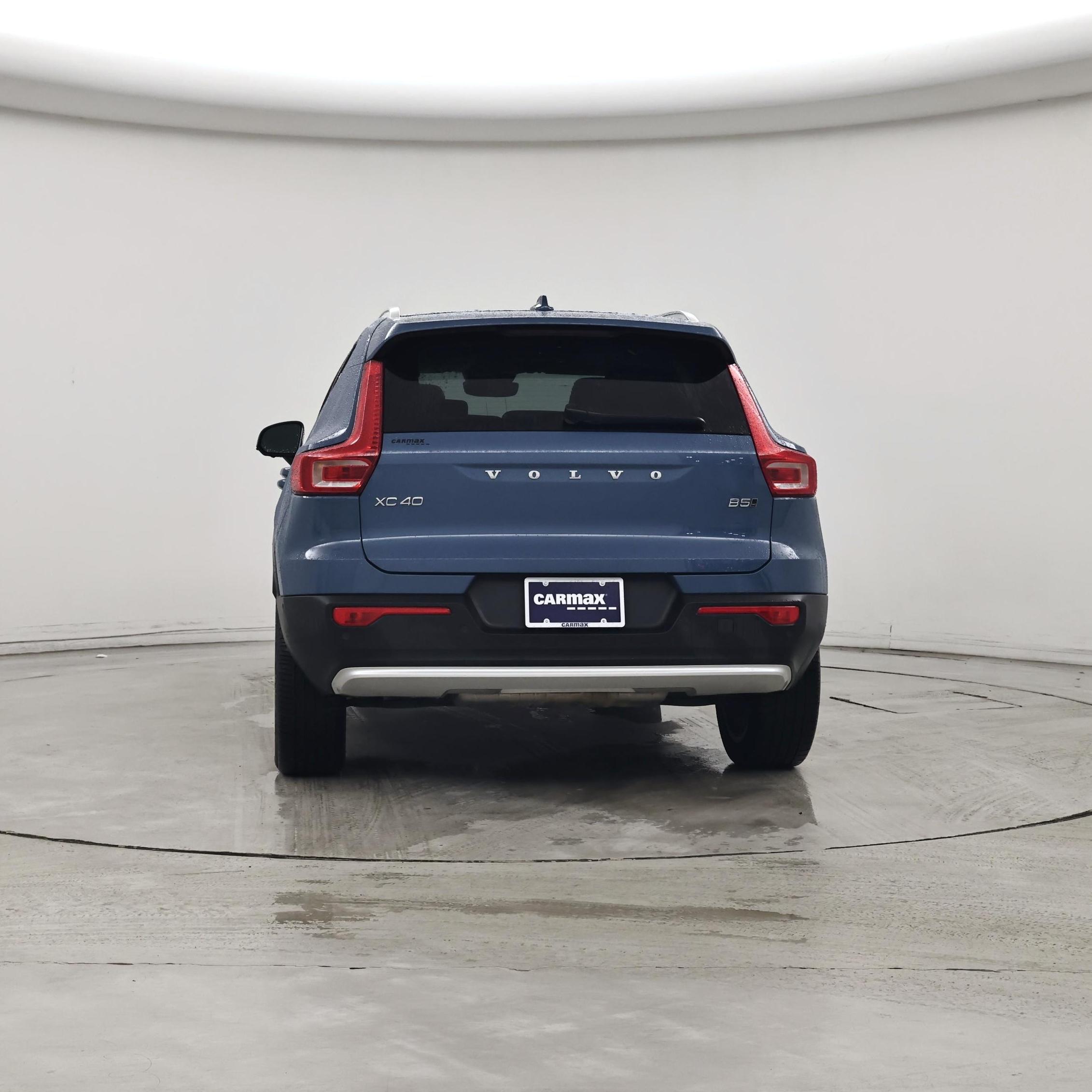 Thumbnail: 2023 Volvo XC40 - 6