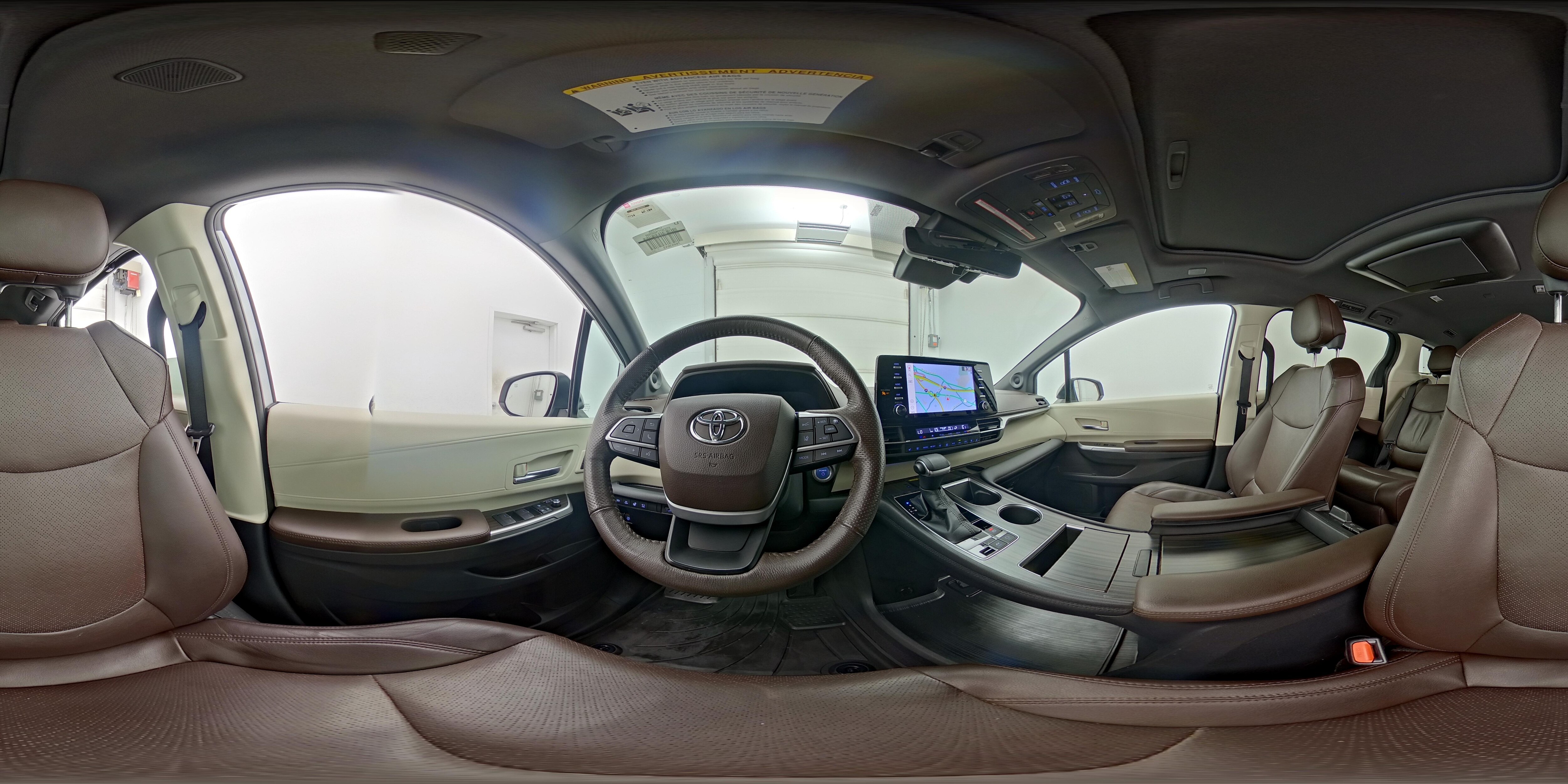 2022 Toyota Sienna Platinum - Photo 29