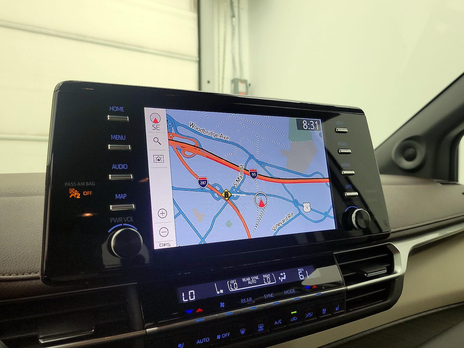 2022 Toyota Sienna Platinum - Photo 15