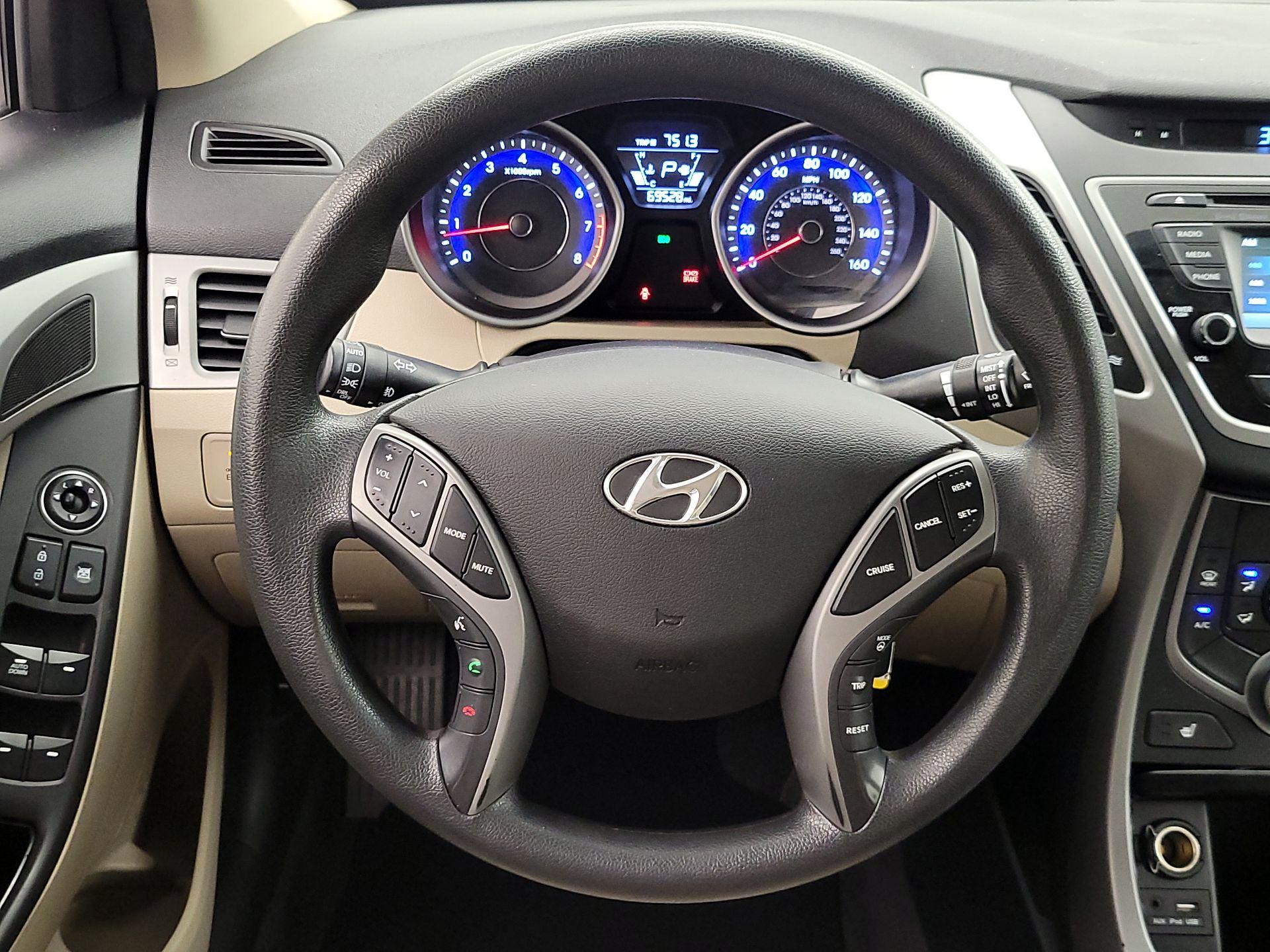 Thumbnail: 2014 Hyundai Elantra - 10