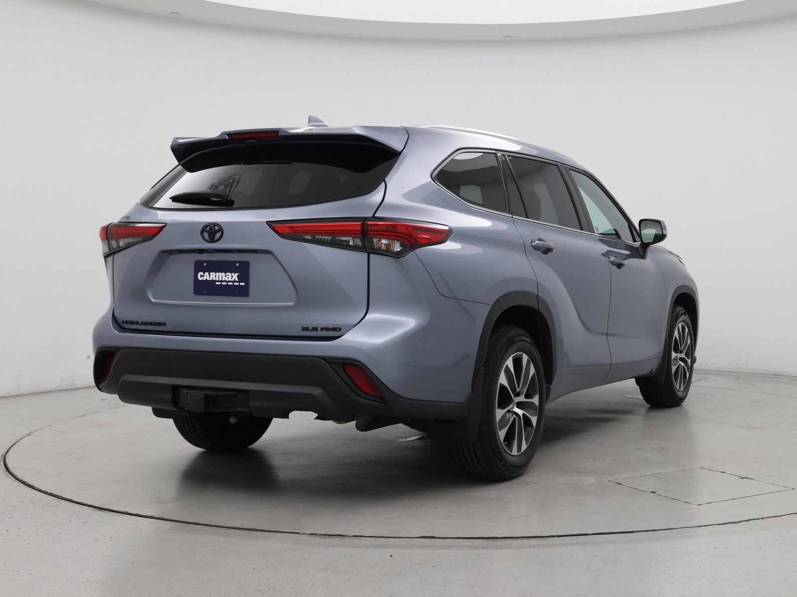 2022 Toyota Highlander XLE - Photo 9