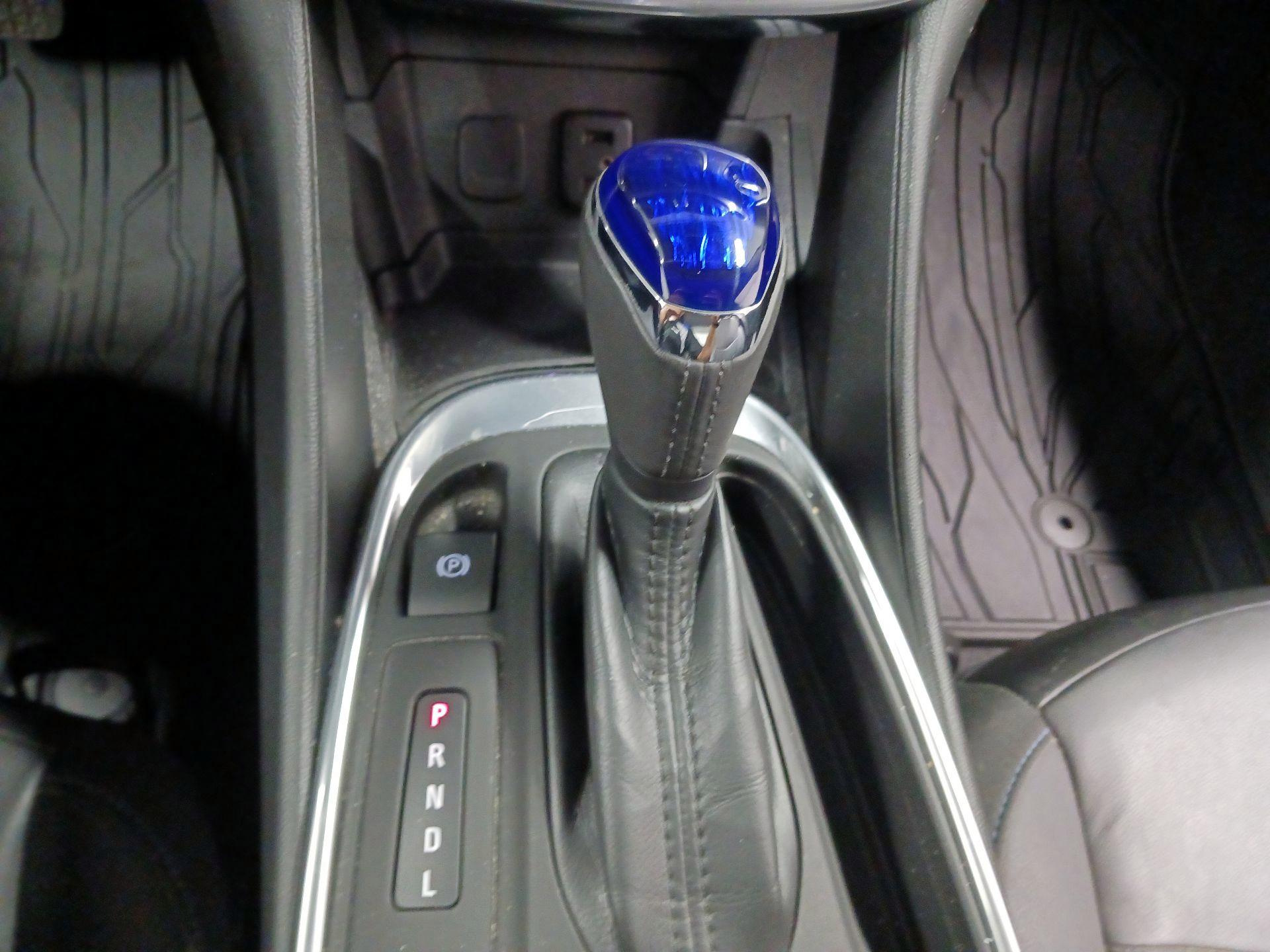 Thumbnail: 2018 Chevrolet Volt - 15