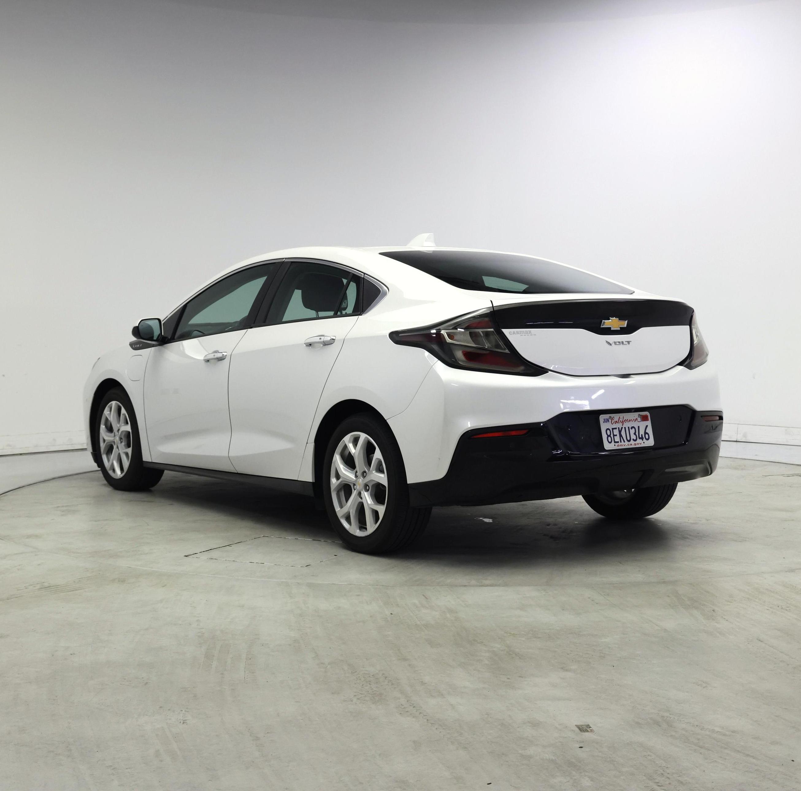 Thumbnail: 2018 Chevrolet Volt - 2