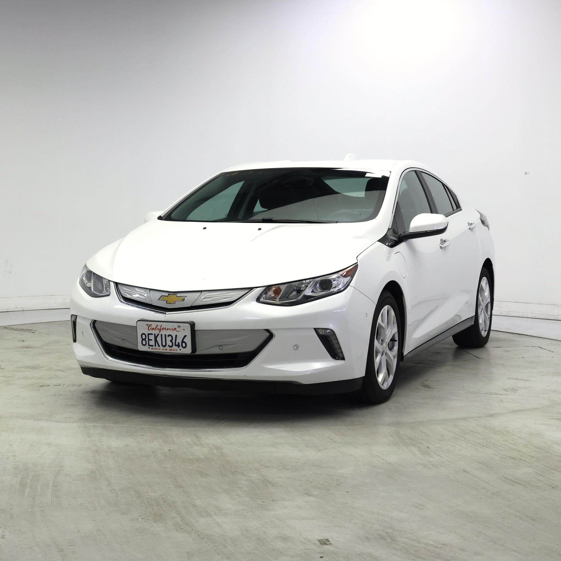 Thumbnail: 2018 Chevrolet Volt - 4