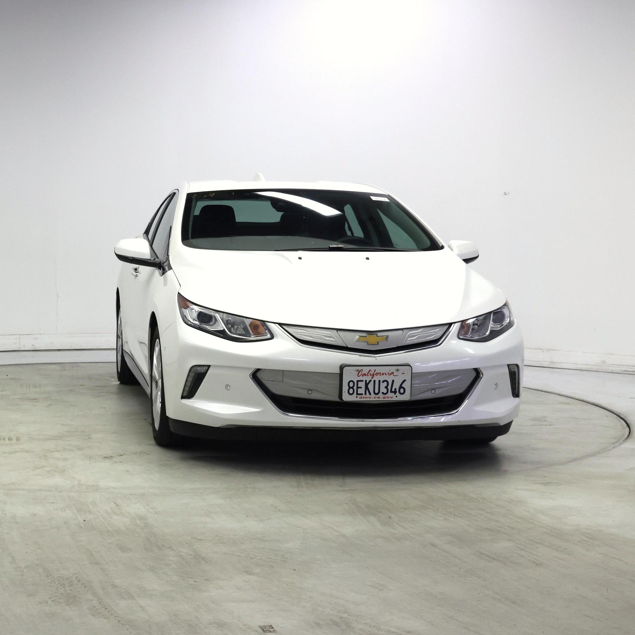 Thumbnail: 2018 Chevrolet Volt - 5