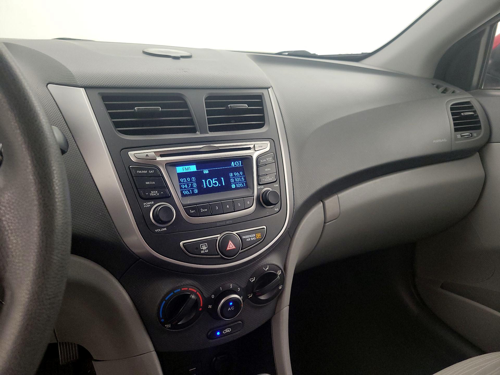 Thumbnail: 2016 Hyundai Accent - 14
