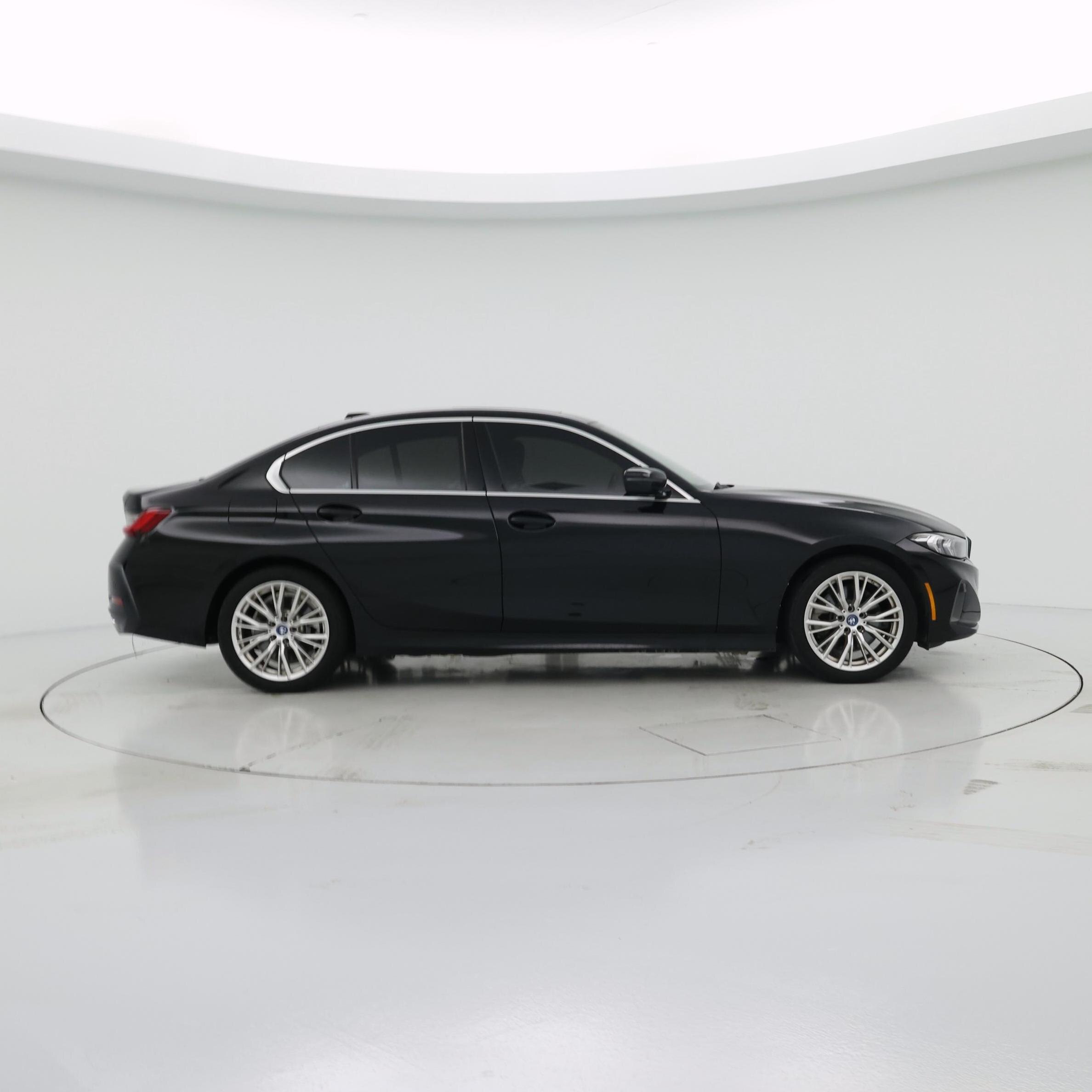 Thumbnail: 2024 BMW 3 Series - 7