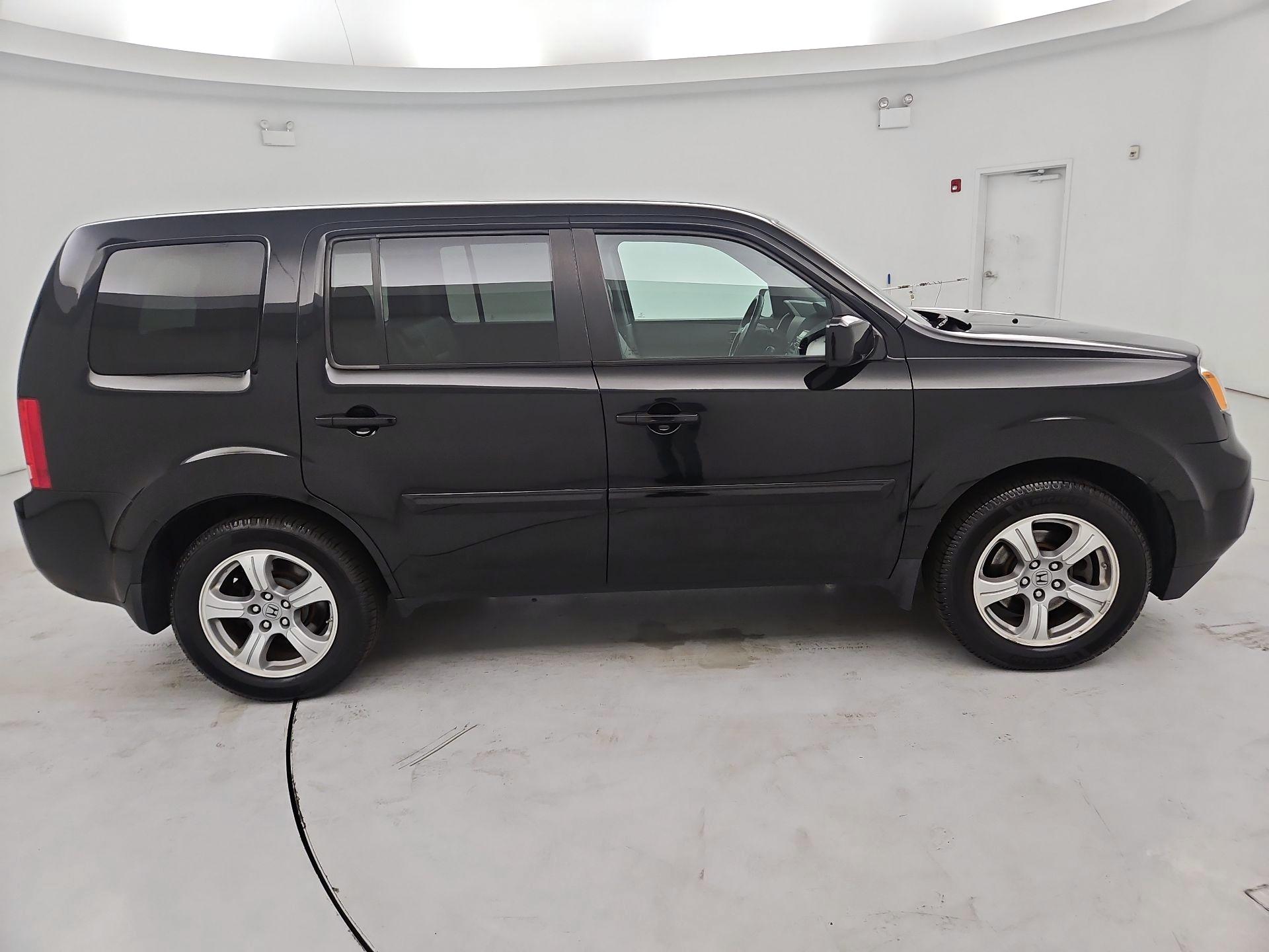 Thumbnail: 2015 Honda Pilot - 4