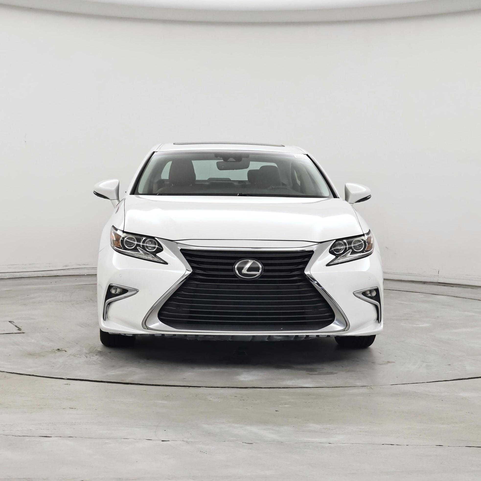Thumbnail: 2017 Lexus ES - 5