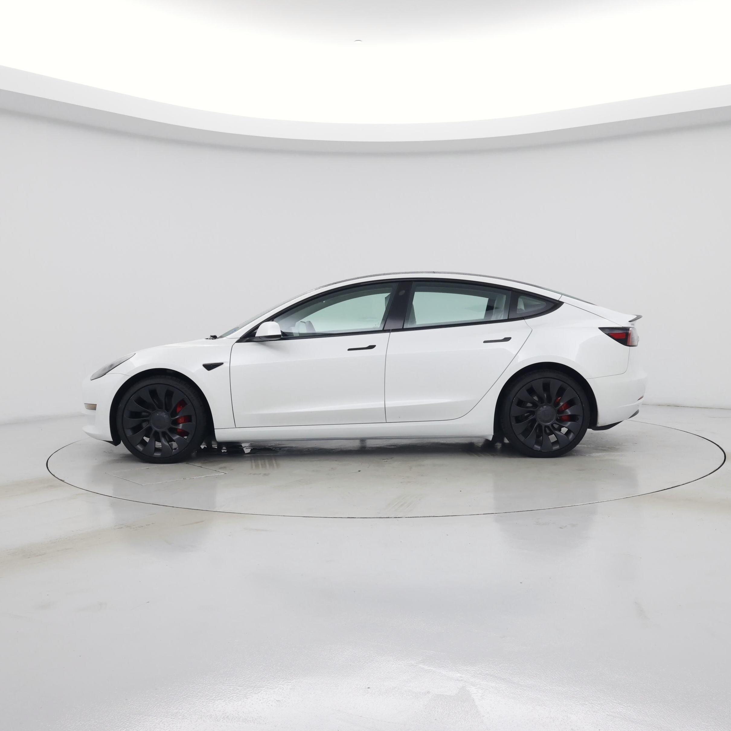 Thumbnail: 2023 Tesla Model 3 - 3