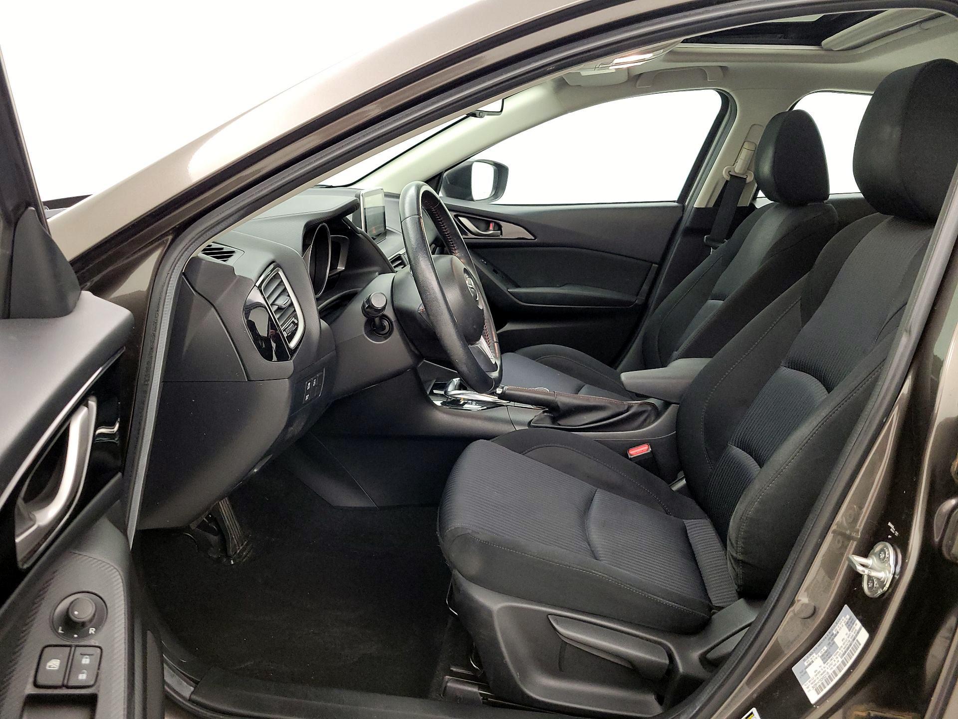 Thumbnail: 2016 Mazda Mazda3 - 11