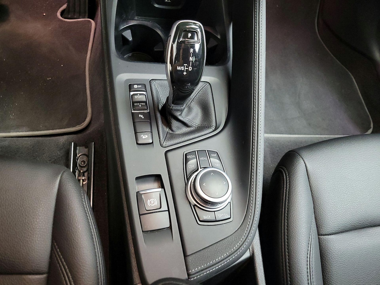 2021 BMW X1 28i - Photo 19