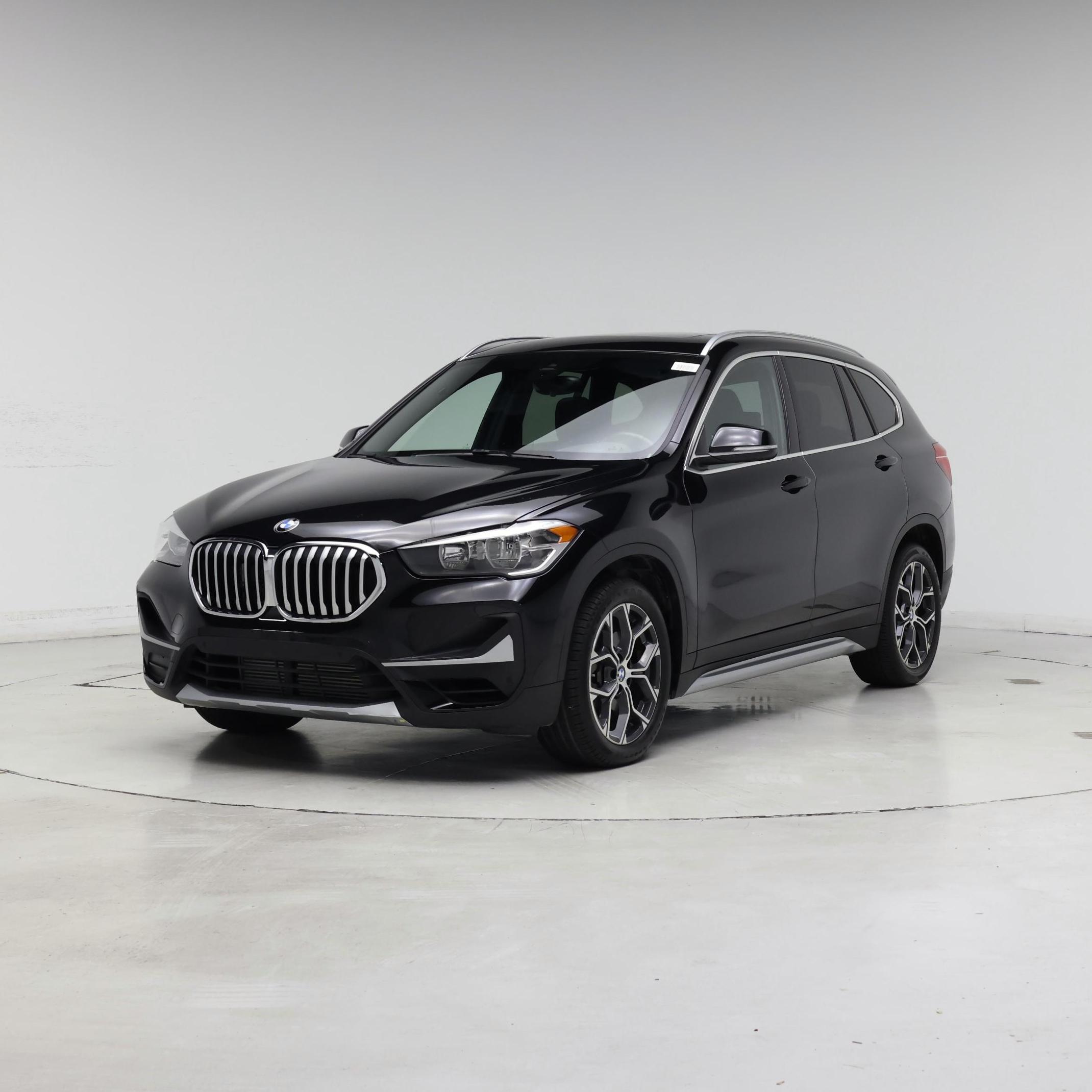 Thumbnail: 2021 BMW X1 - 4