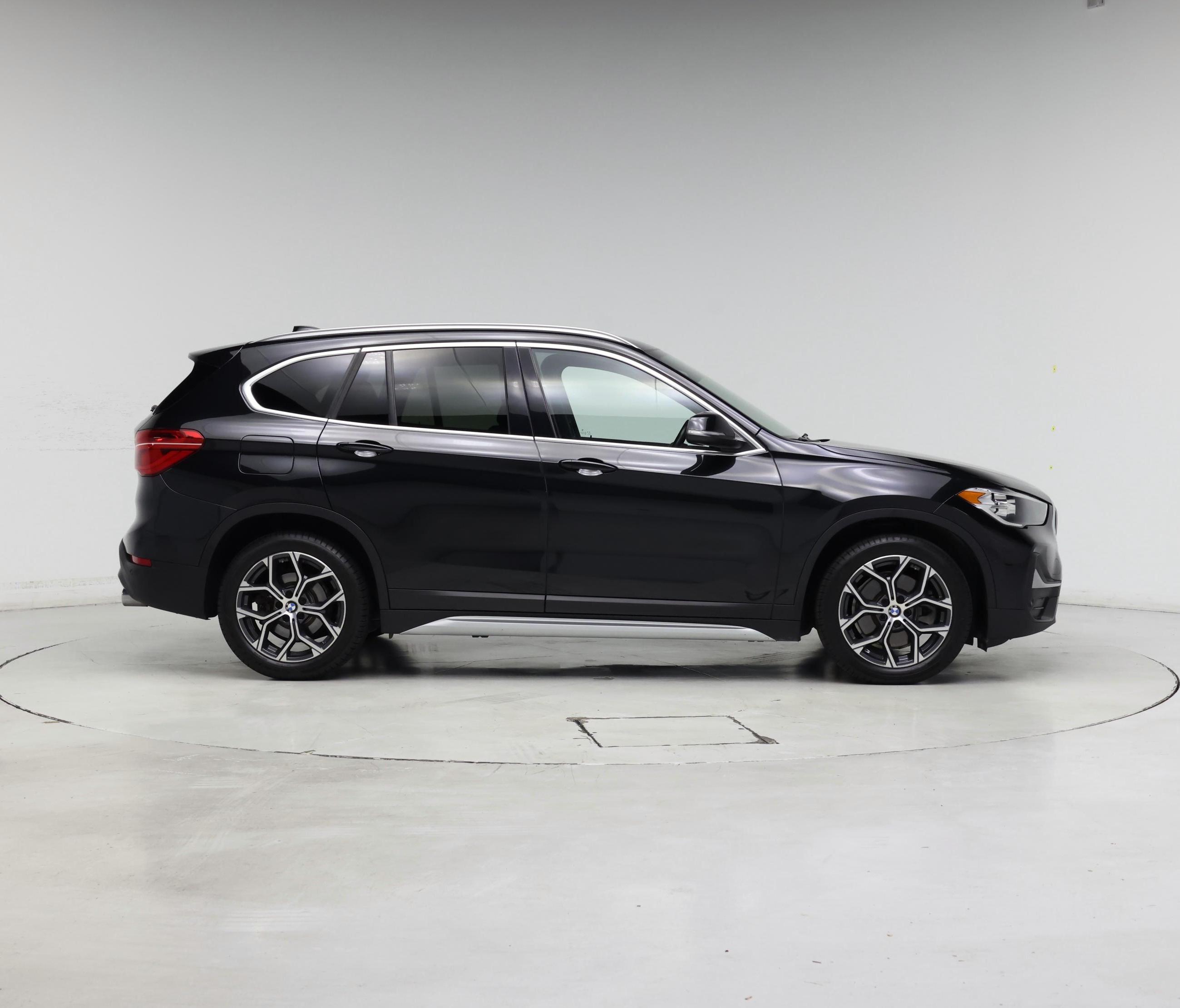 Thumbnail: 2021 BMW X1 - 7