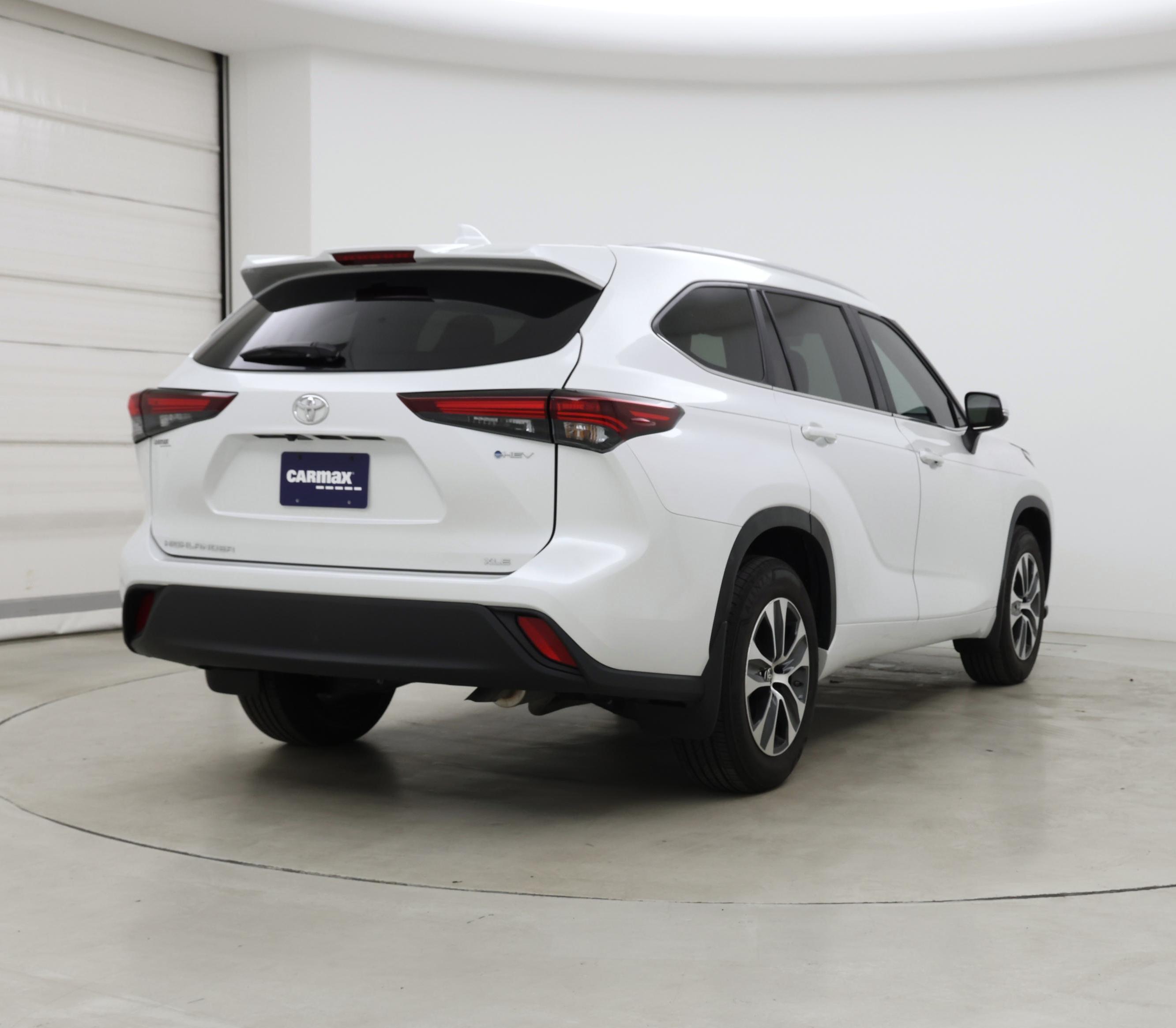 Thumbnail: 2025 Toyota Highlander - 8