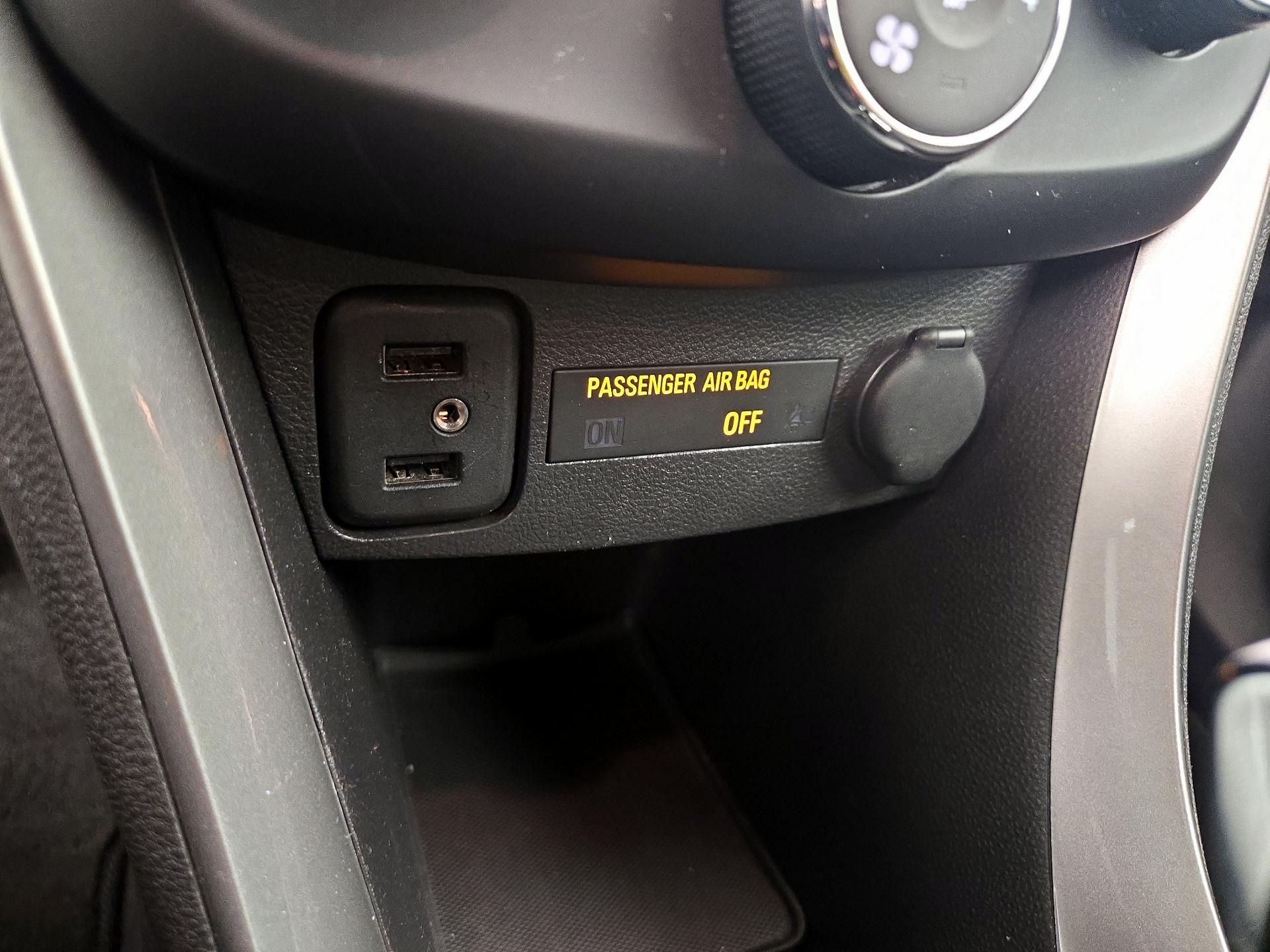 Thumbnail: 2019 Chevrolet Trax - 18