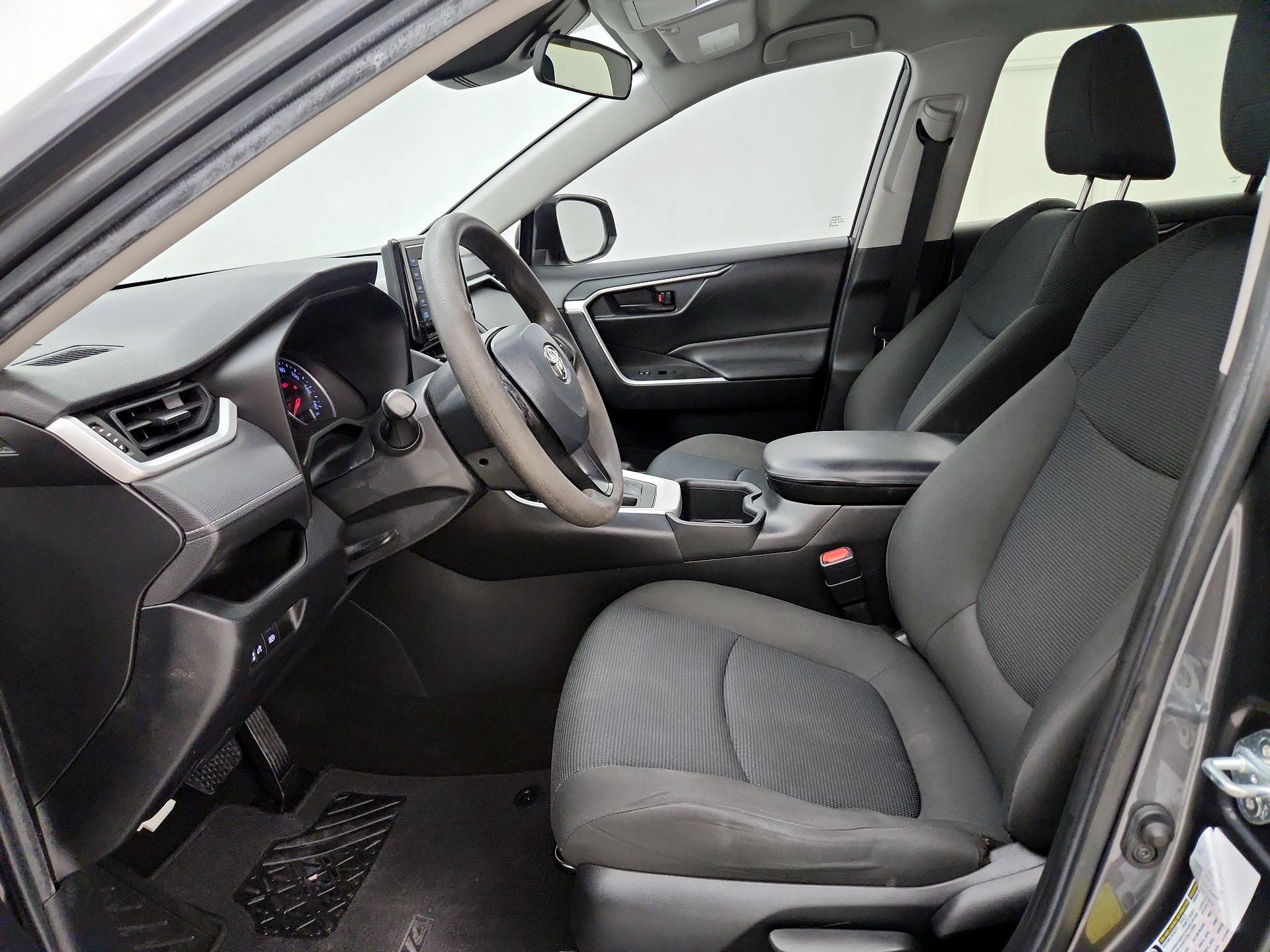 Thumbnail: 2022 Toyota RAV4 - 11
