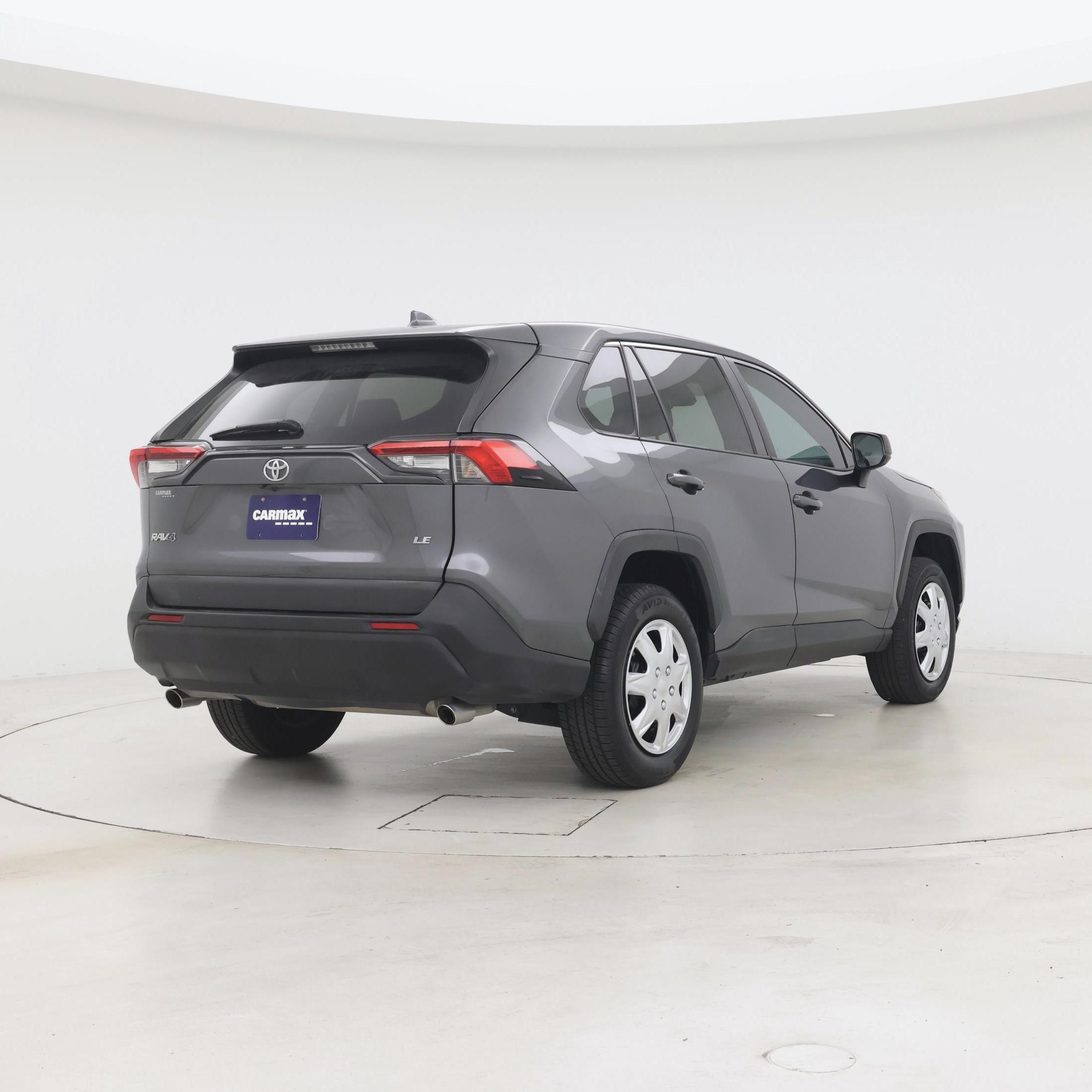 Thumbnail: 2022 Toyota RAV4 - 8