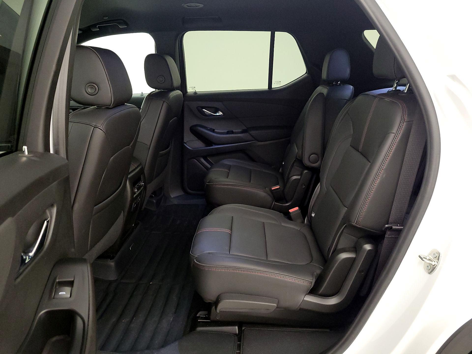 Thumbnail: 2023 Chevrolet Traverse - 20