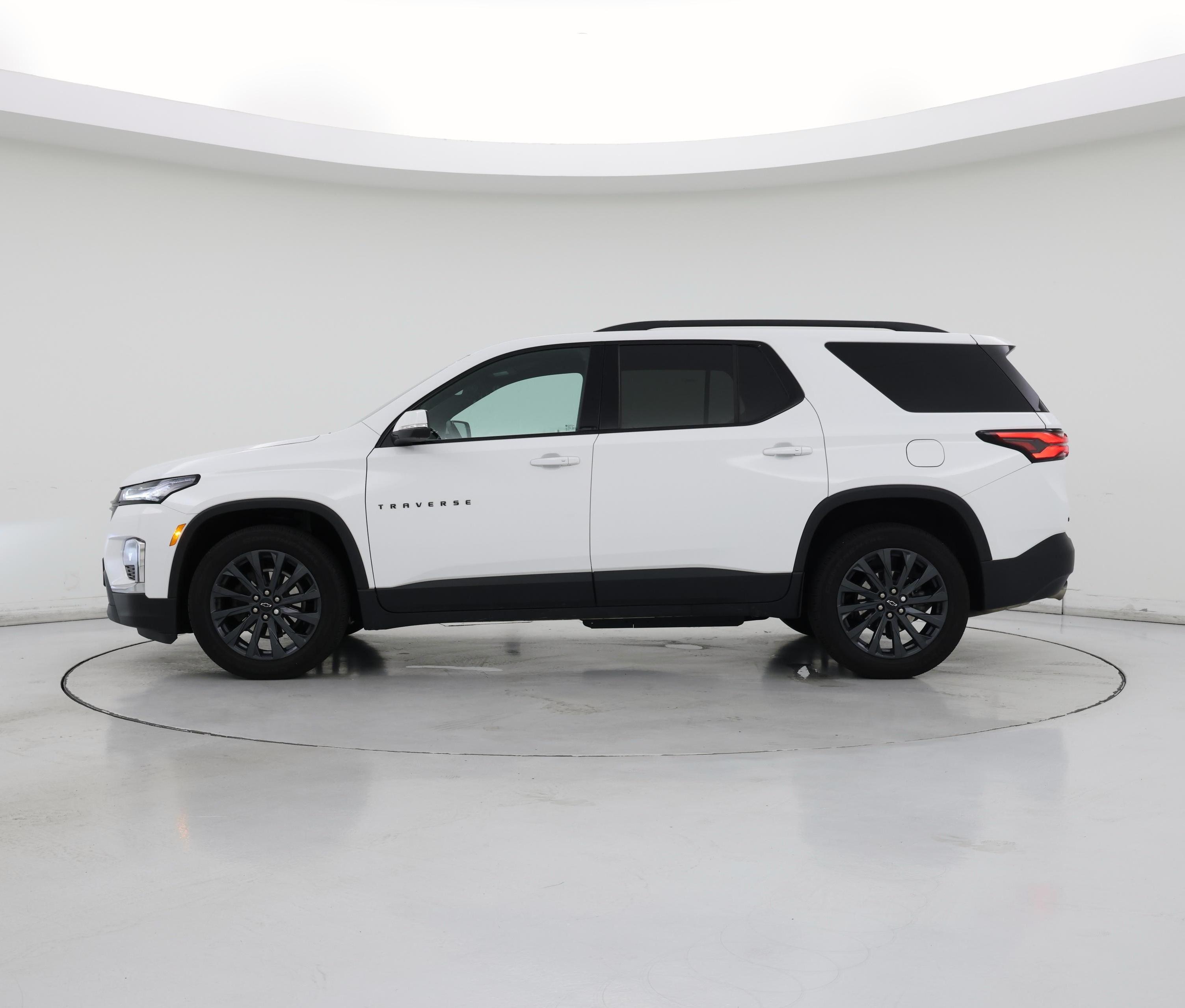 Thumbnail: 2023 Chevrolet Traverse - 3