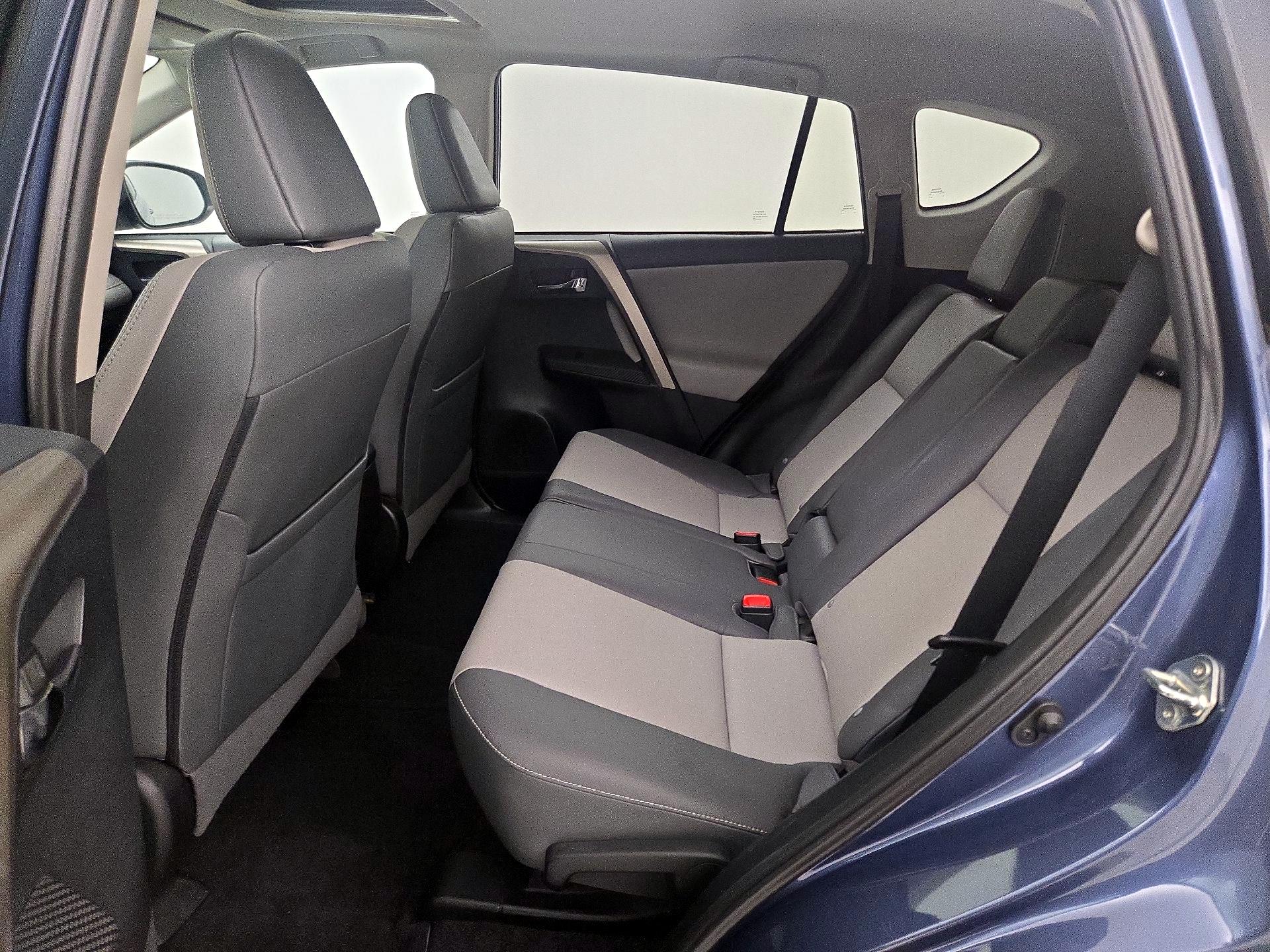 Thumbnail: 2014 Toyota RAV4 - 20