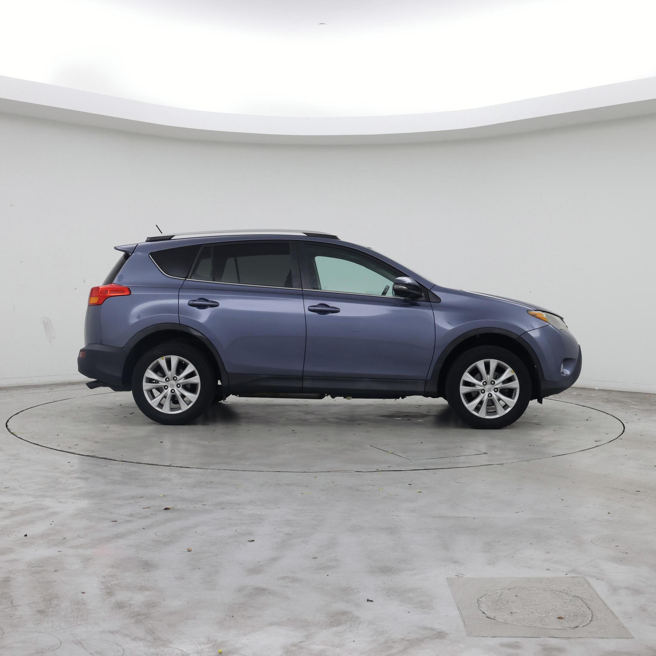 Thumbnail: 2014 Toyota RAV4 - 7