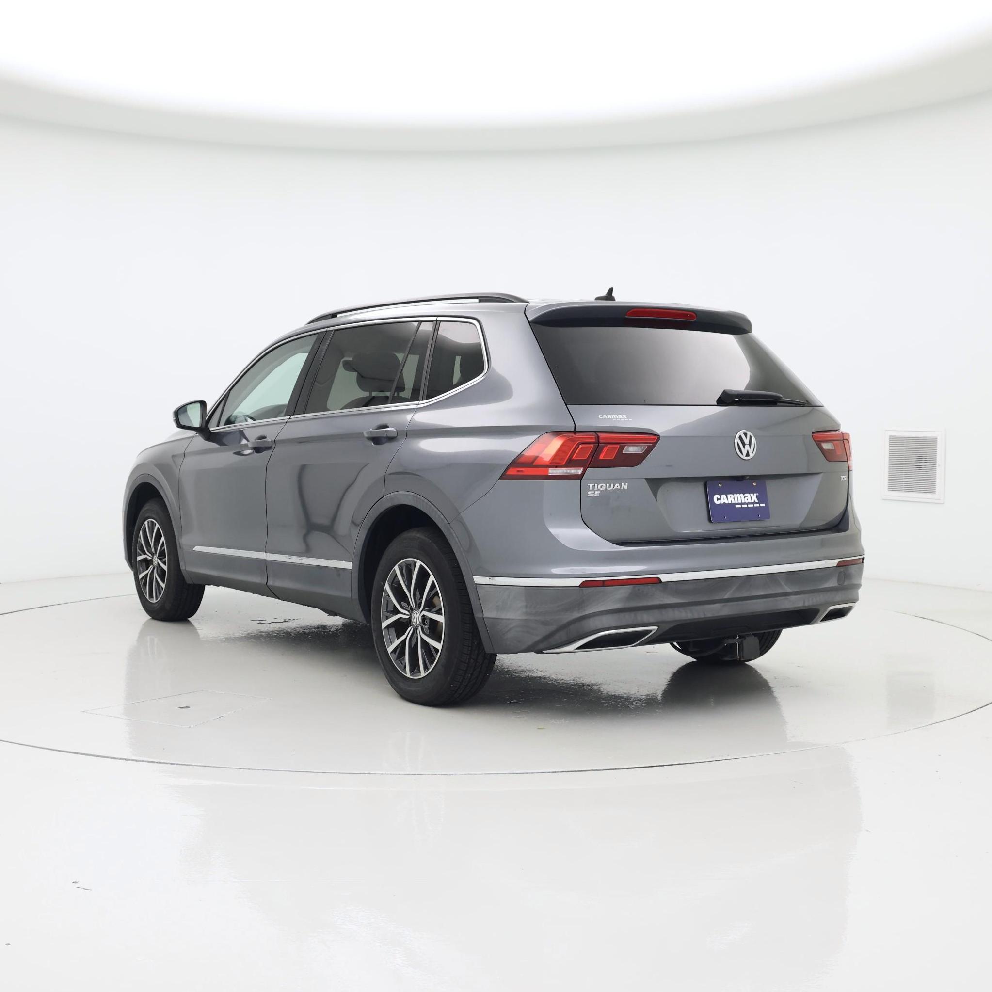 Thumbnail: 2018 Volkswagen Tiguan - 2