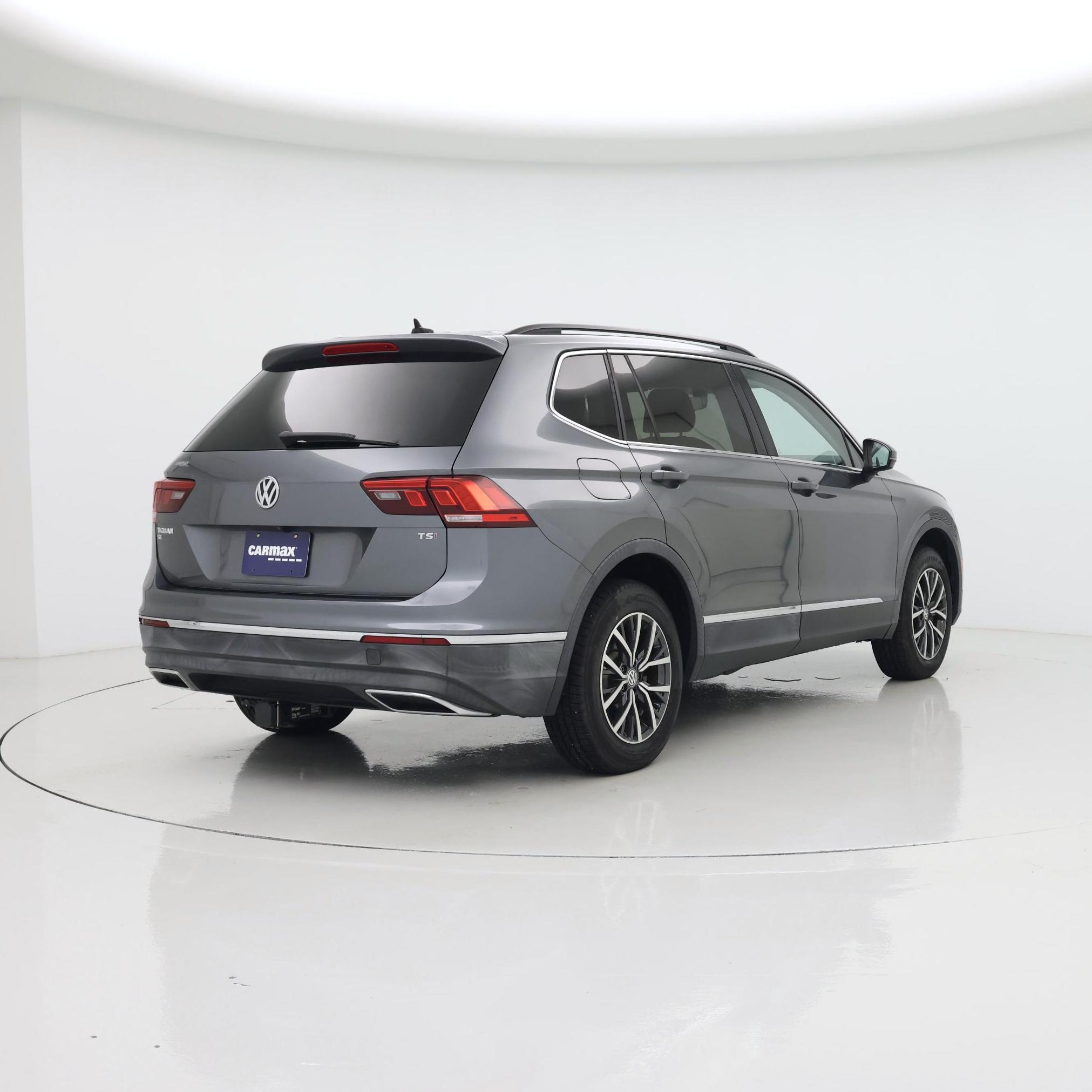 Thumbnail: 2018 Volkswagen Tiguan - 8