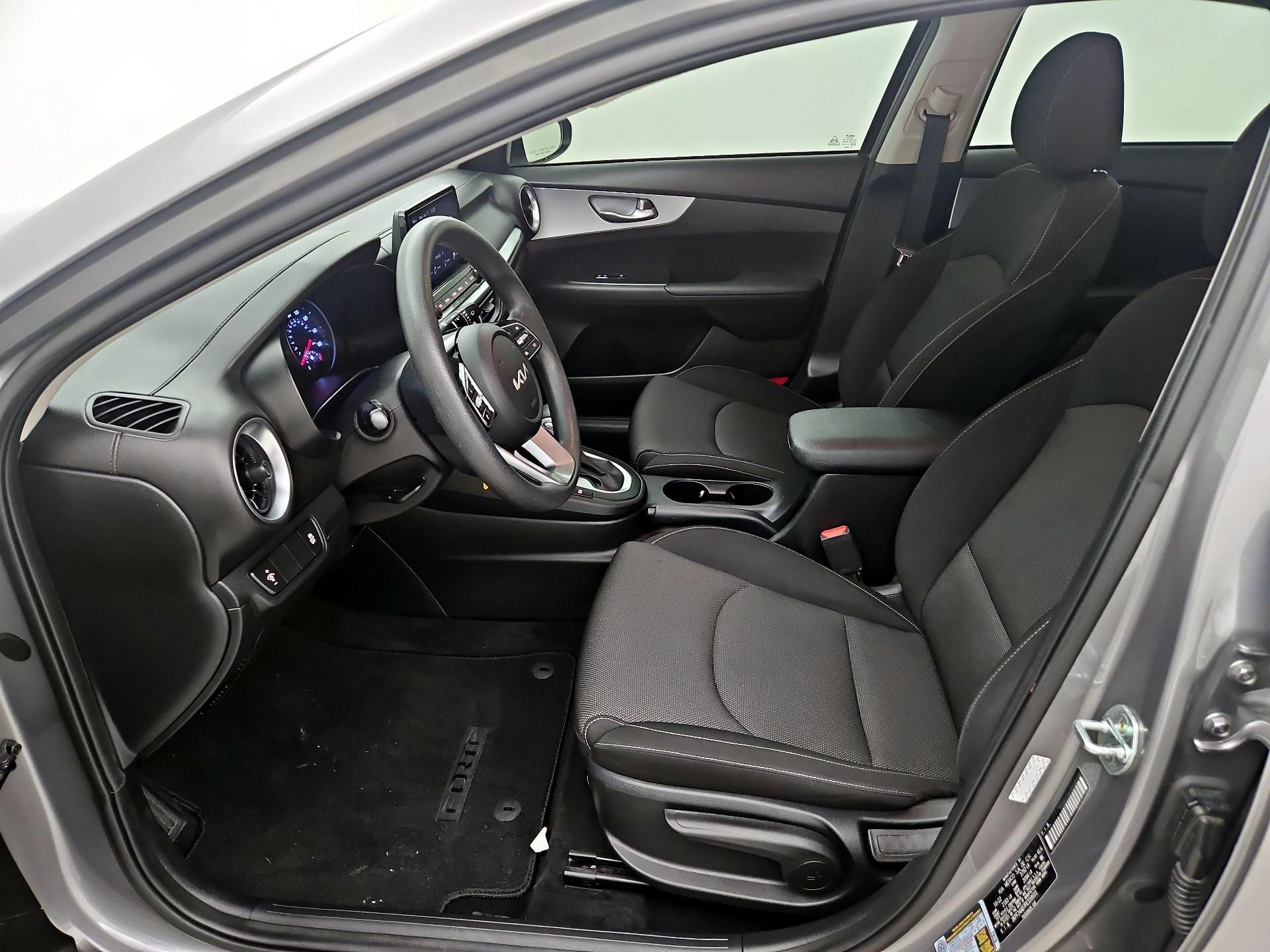 Thumbnail: 2023 Kia Forte - 11