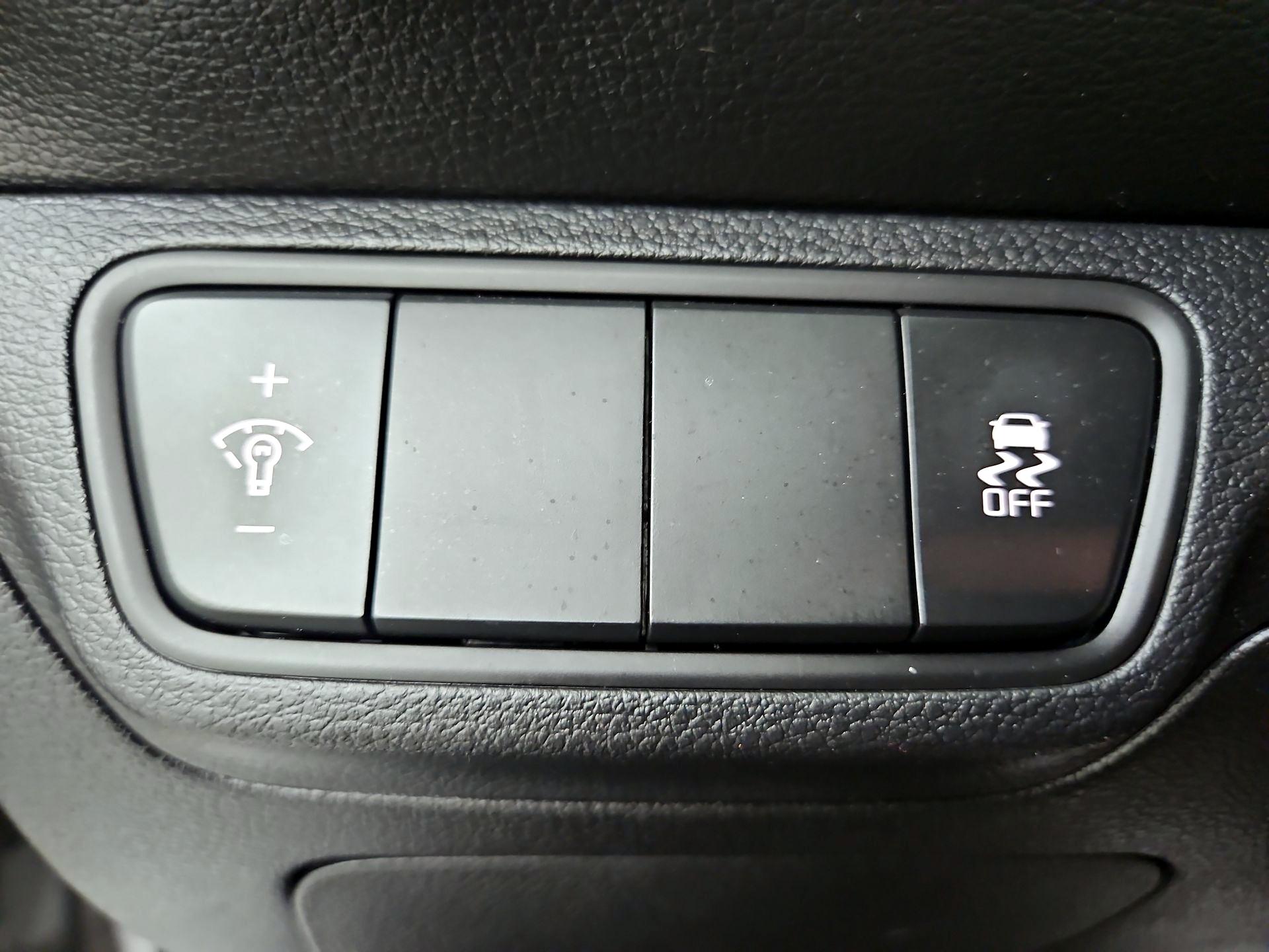 Thumbnail: 2023 Kia Forte - 13