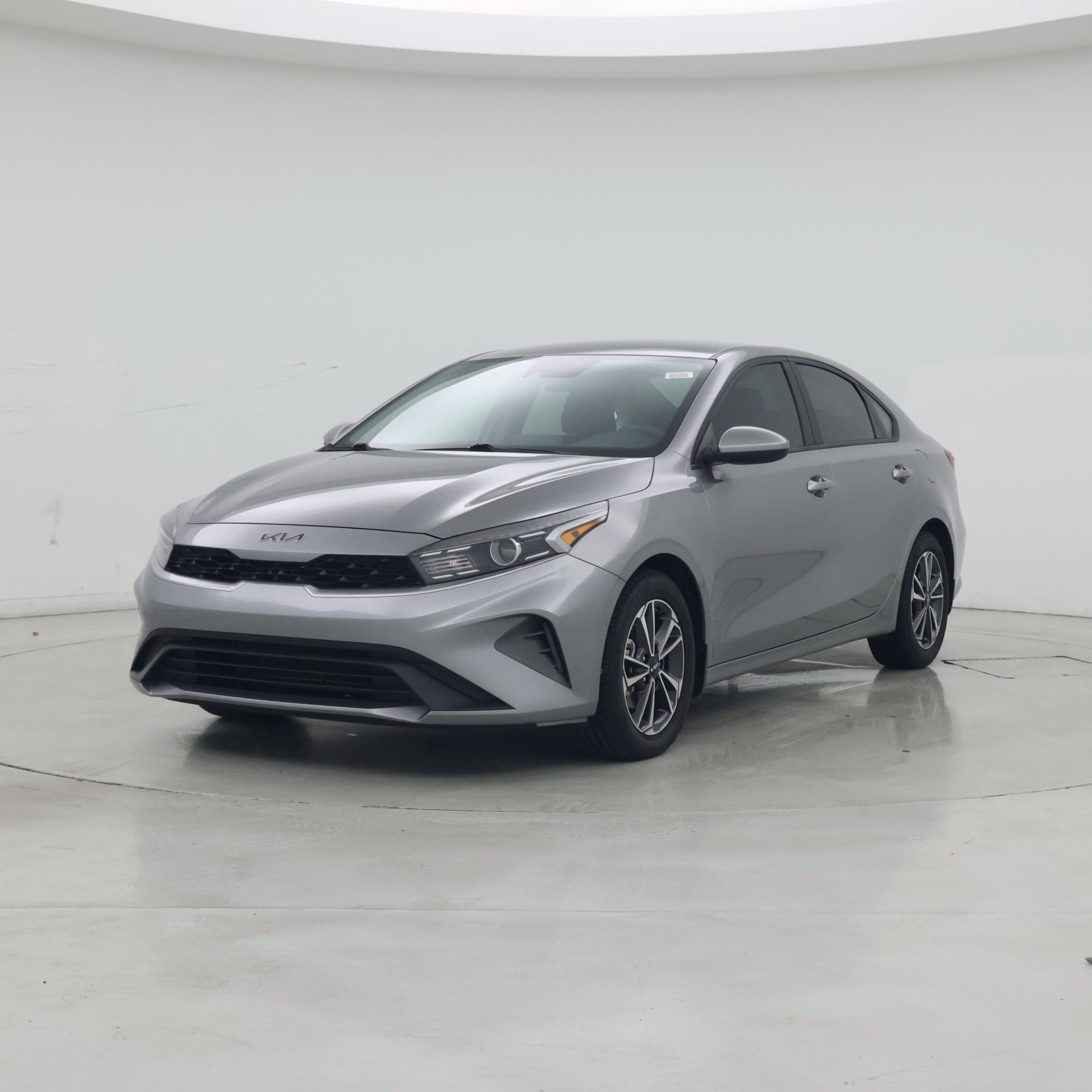 Thumbnail: 2023 Kia Forte - 4
