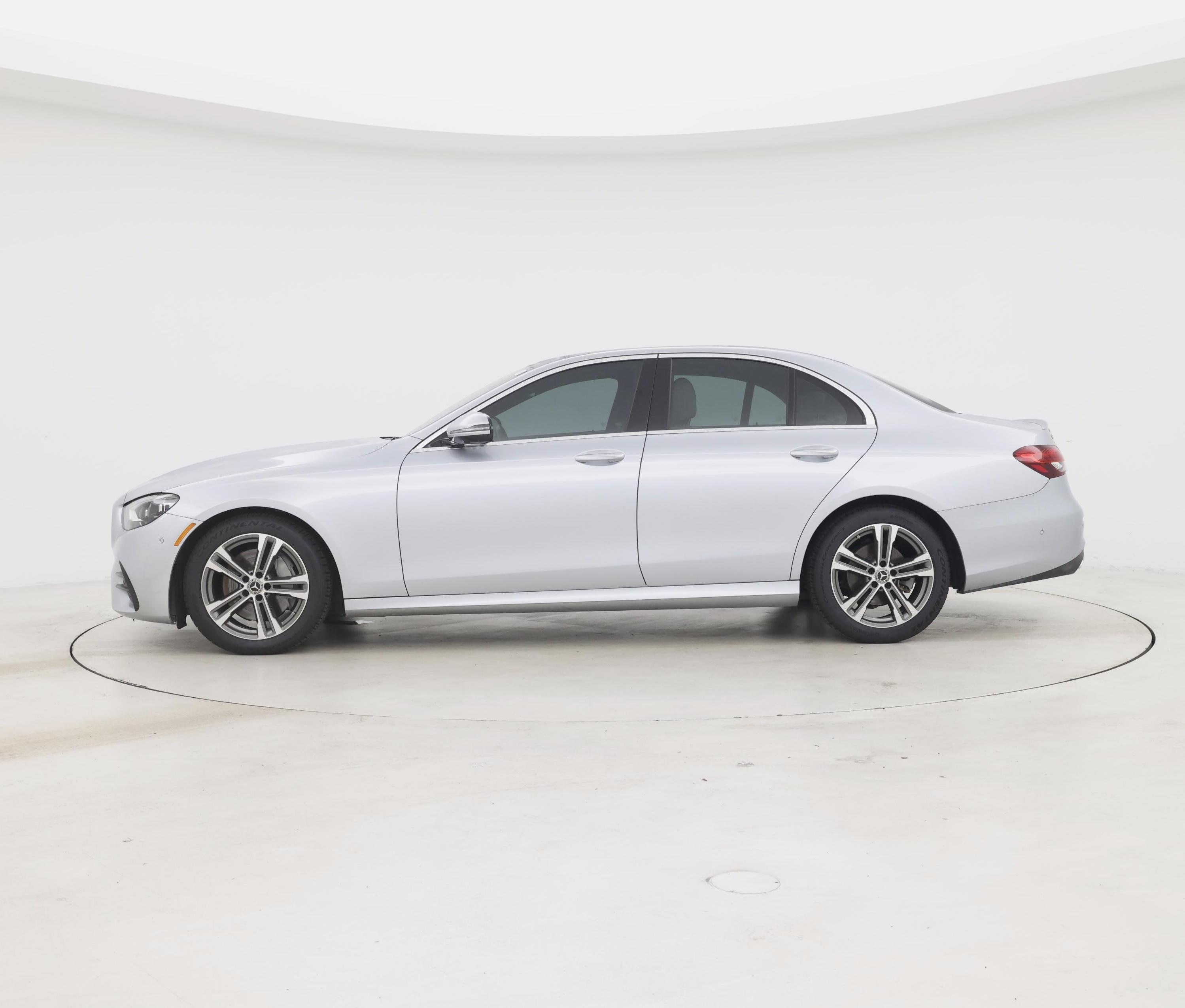 Thumbnail: 2022 Mercedes-Benz E-Class - 3