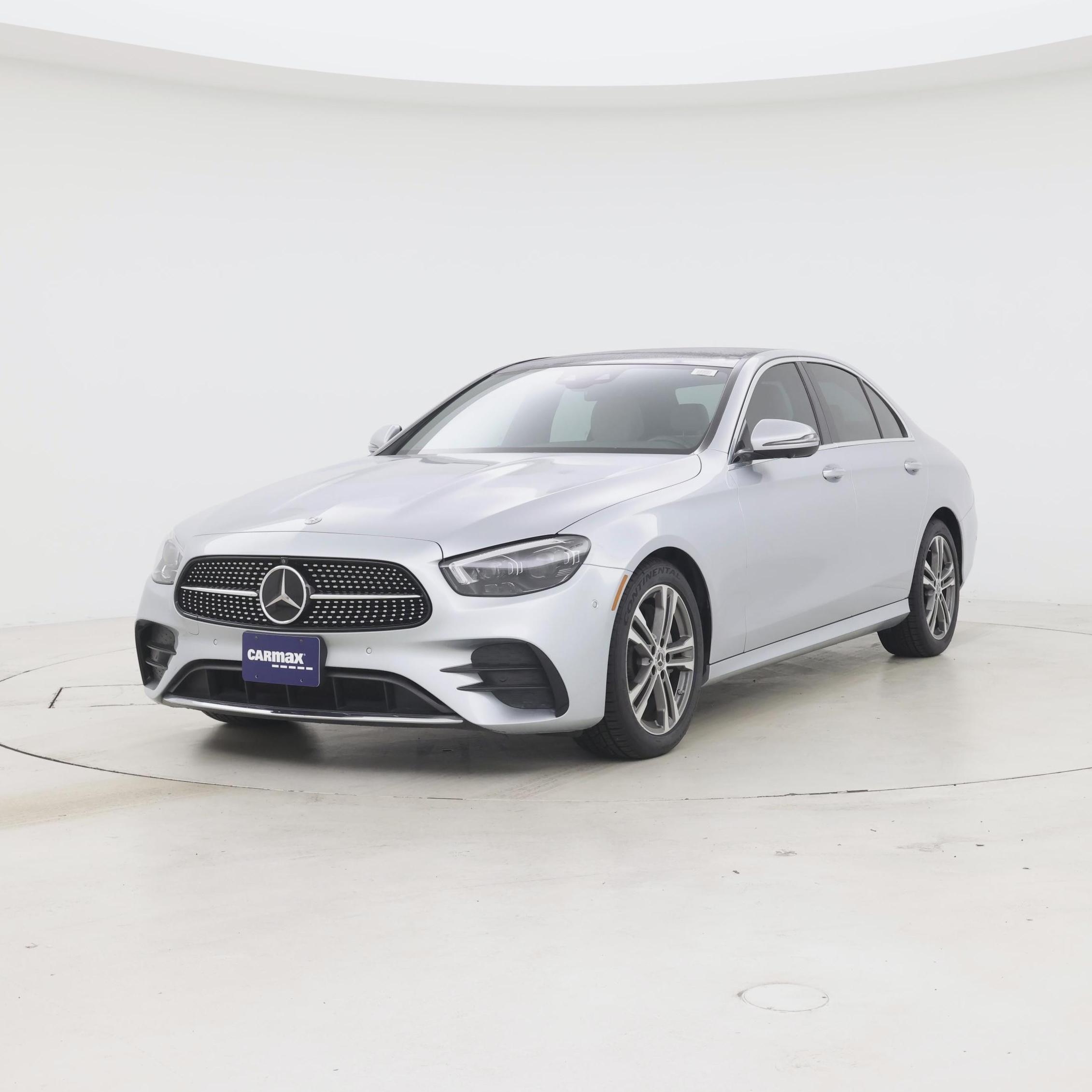 Thumbnail: 2022 Mercedes-Benz E-Class - 4