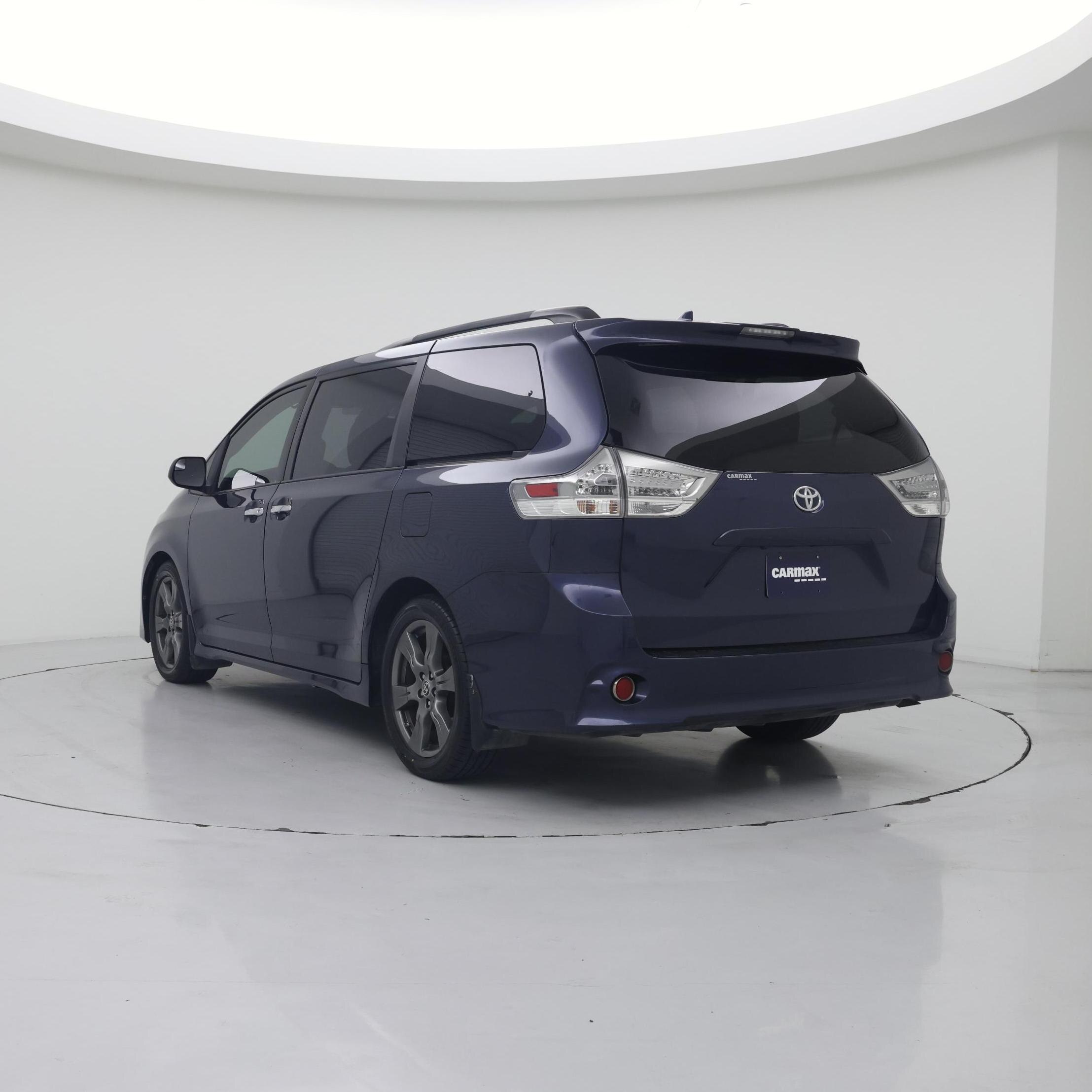 Thumbnail: 2020 Toyota Sienna - 2