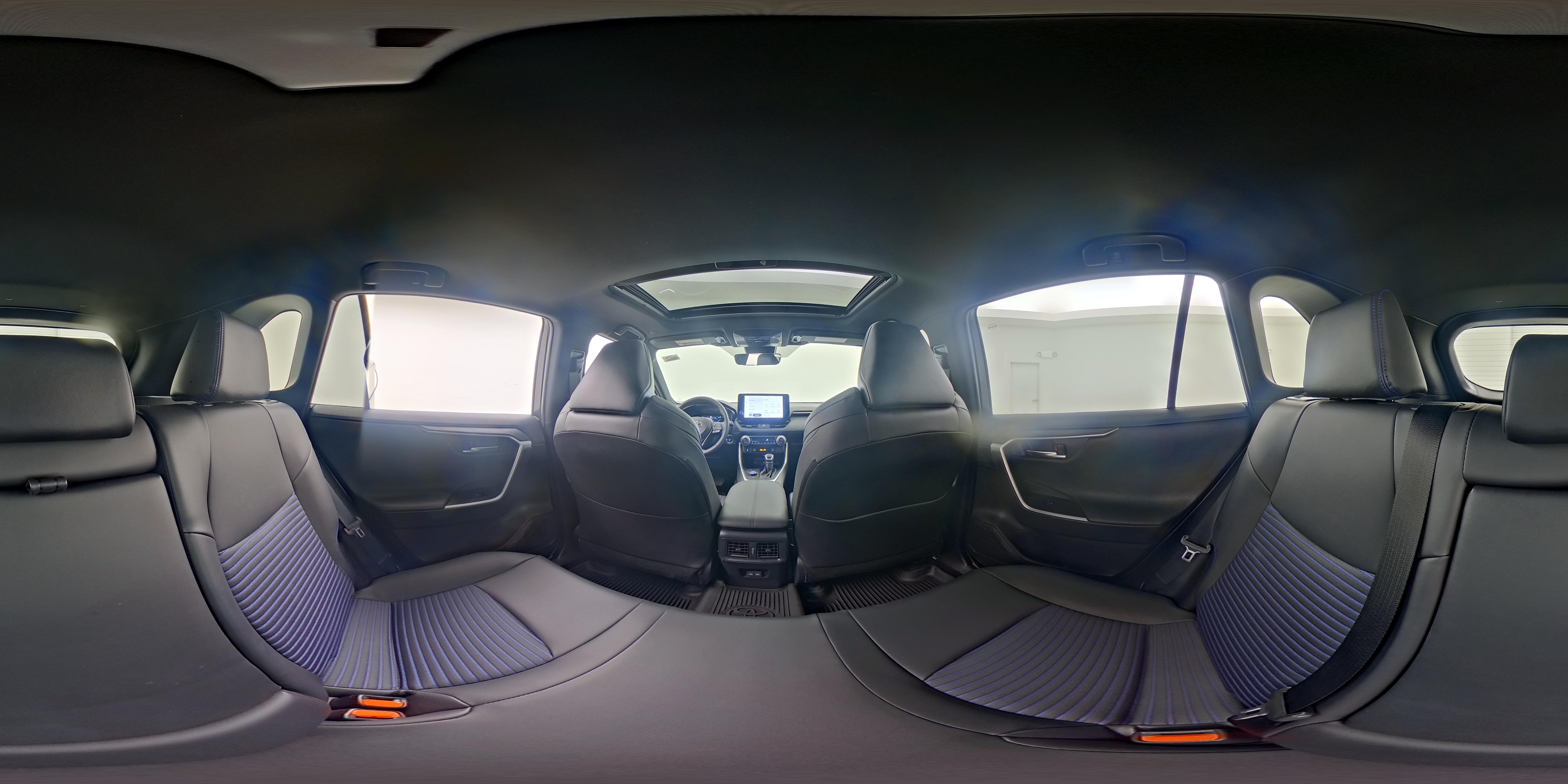 2025 Toyota RAV4 XSE - Photo 26