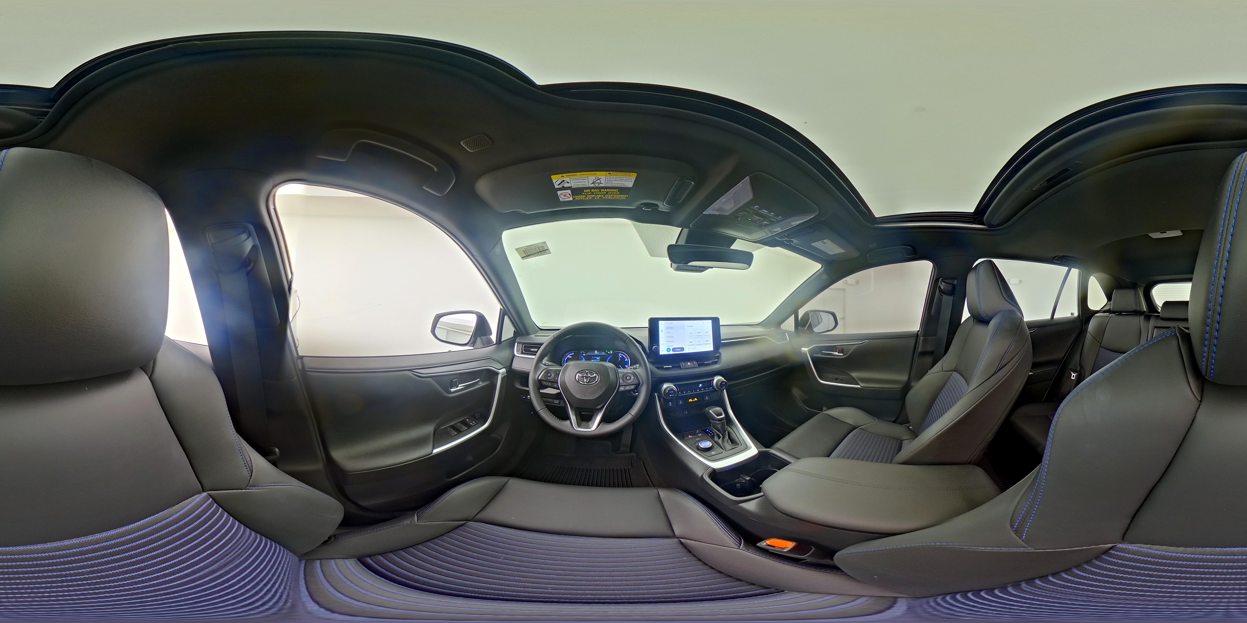 2025 Toyota RAV4 XSE - Photo 27