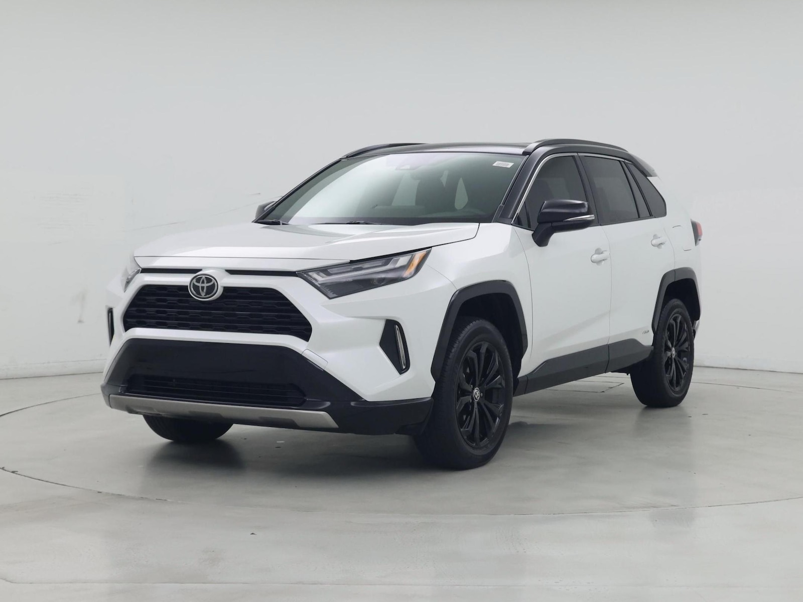2025 Toyota RAV4 XSE - Photo 5