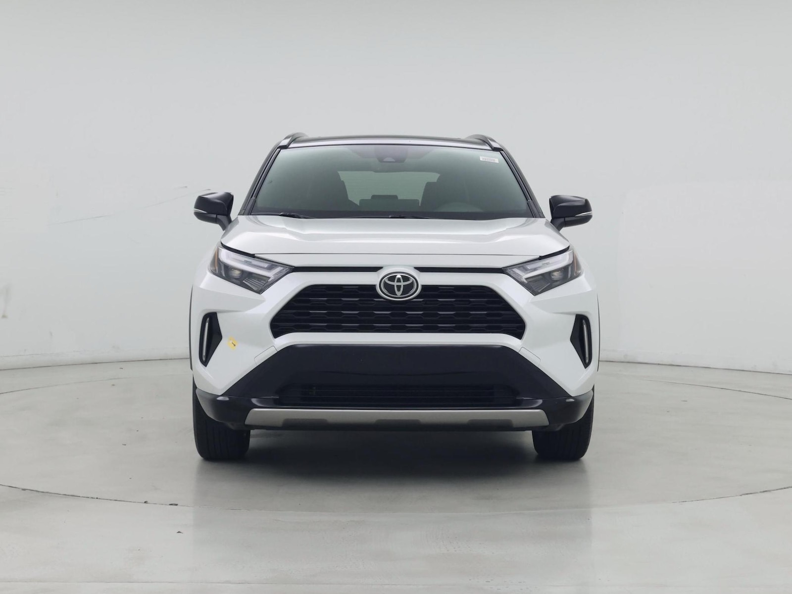 2025 Toyota RAV4 XSE - Photo 6