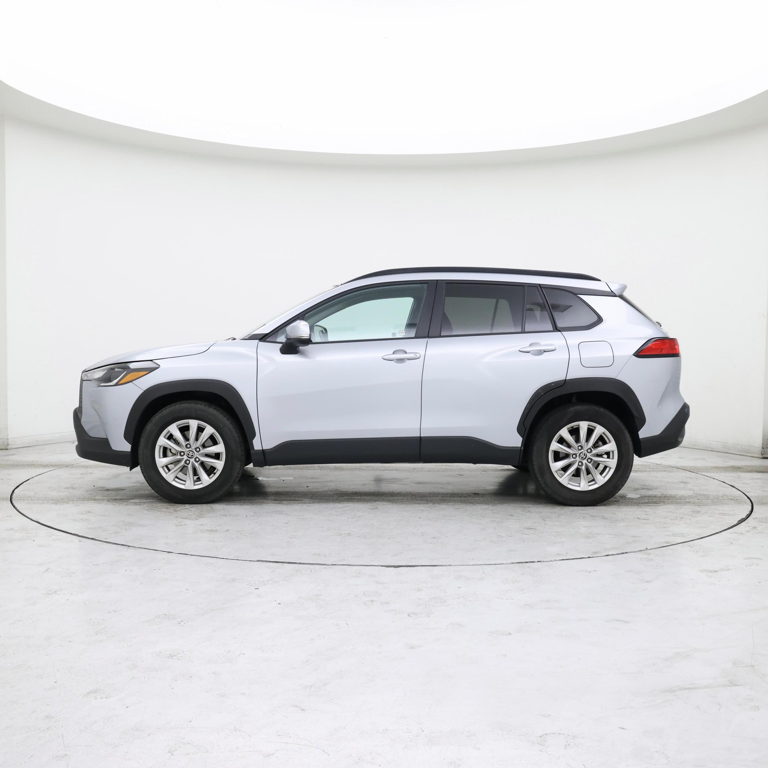 Thumbnail: 2024 Toyota Corolla Cross - 3