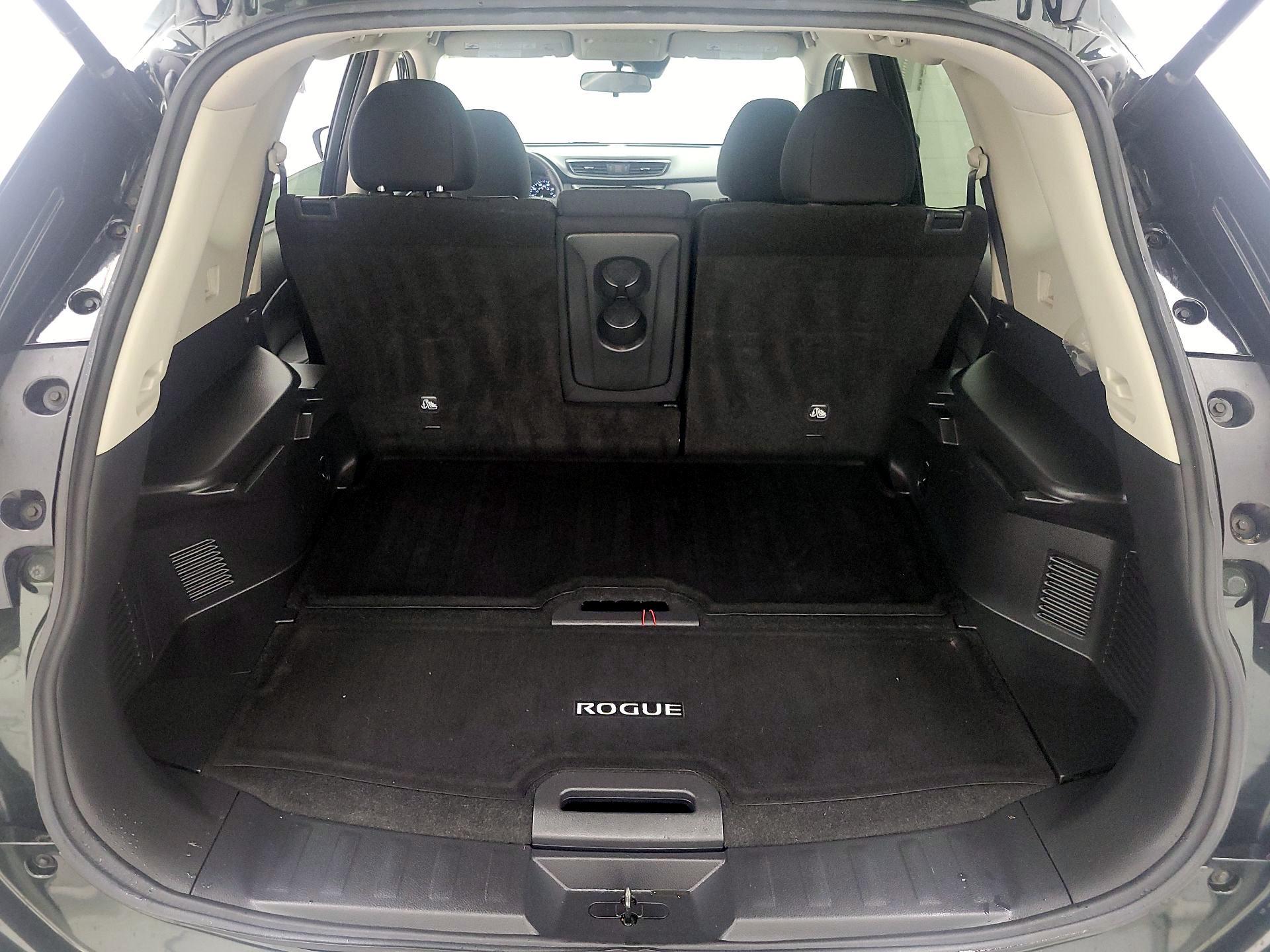 Thumbnail: 2019 Nissan Rogue - 20